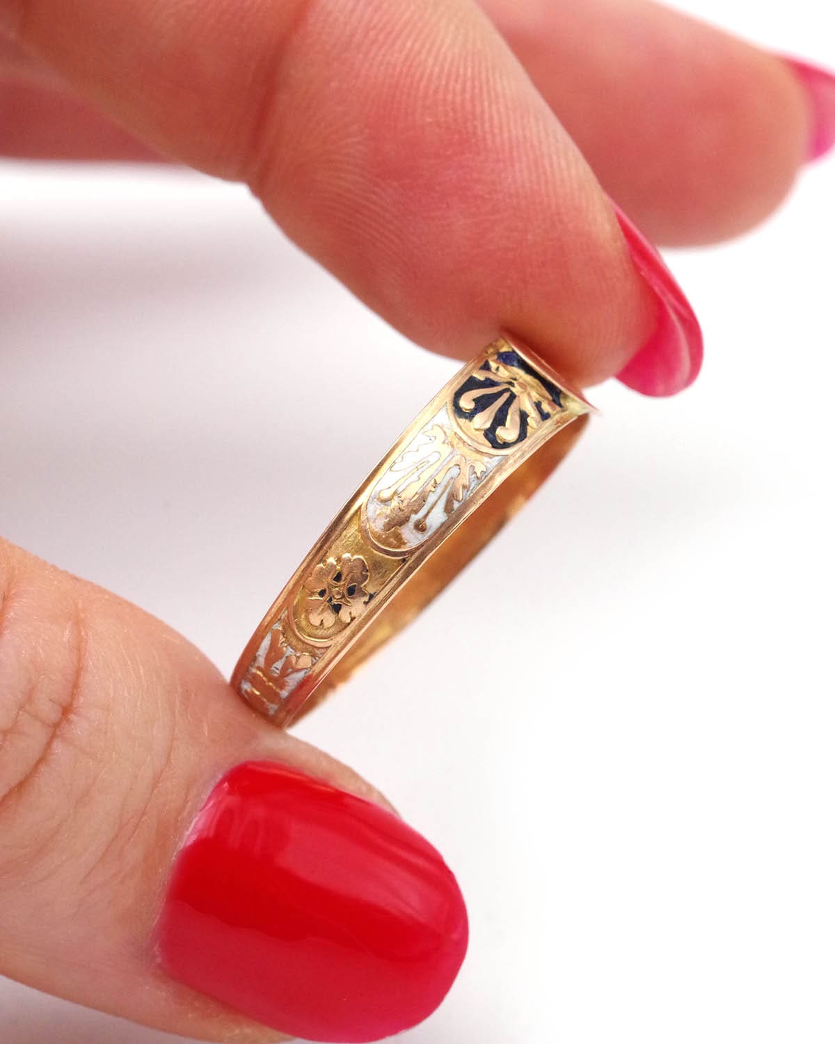 Gold enamel signet ring