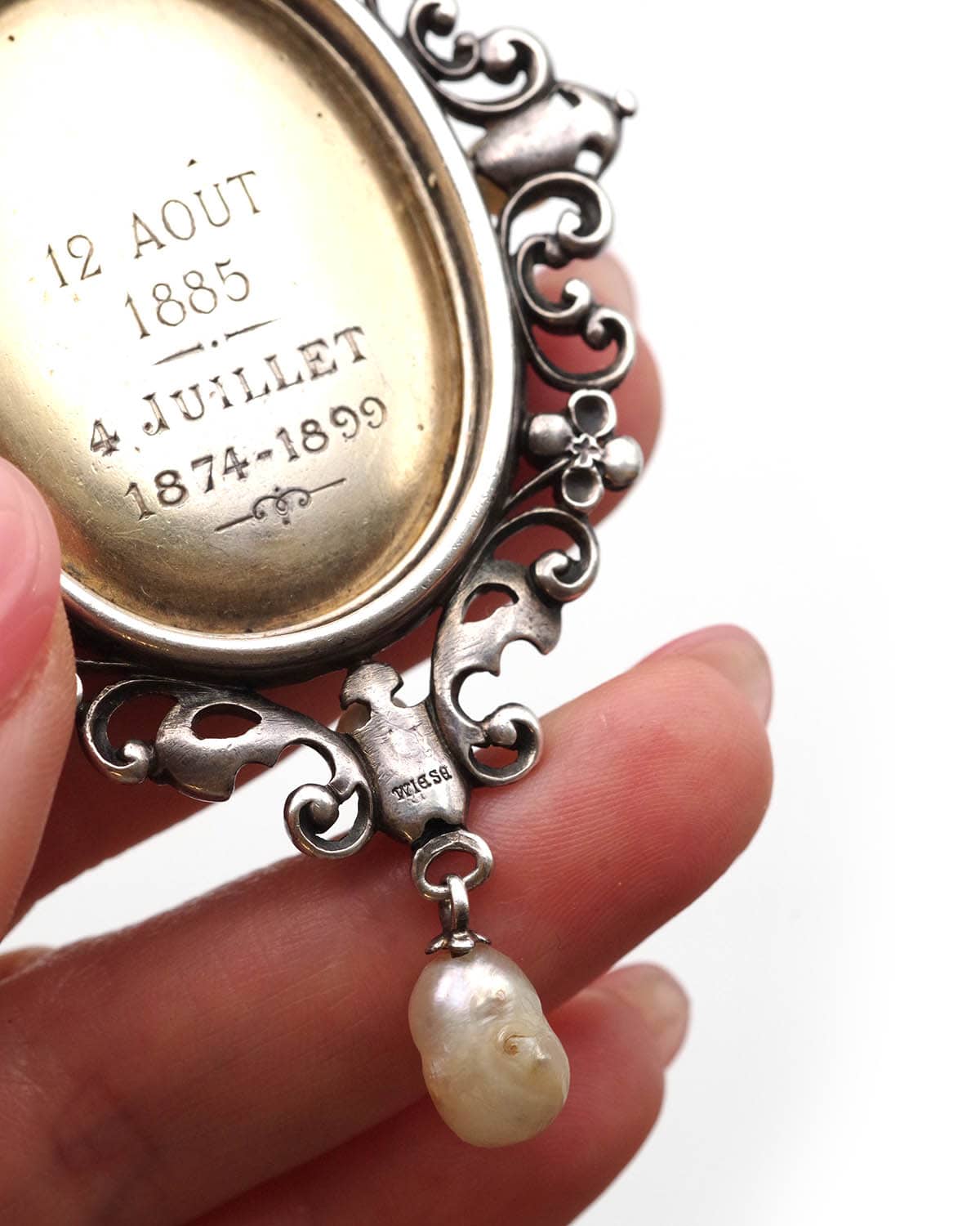 Victorian Jules wieses pendant