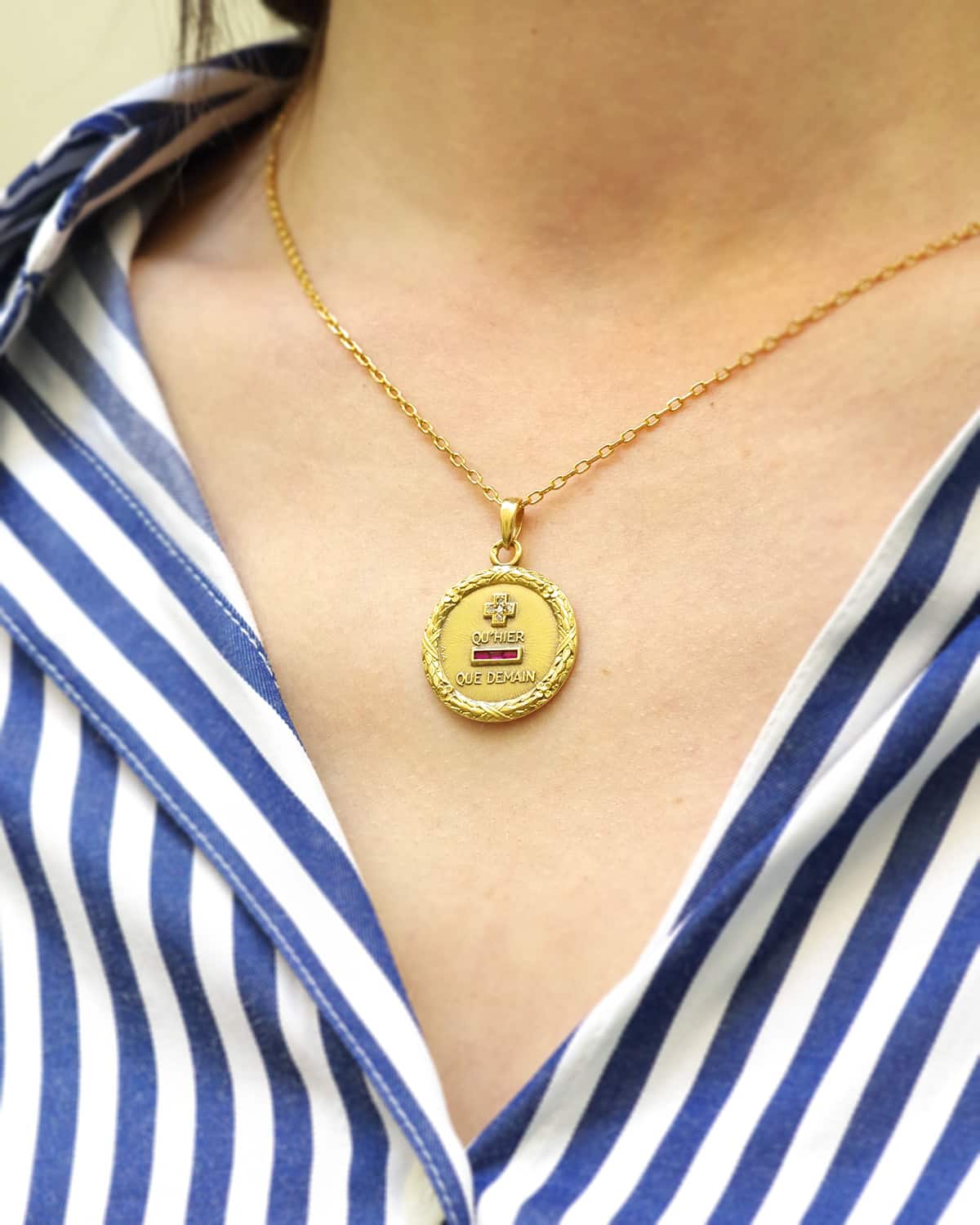 Large Augis love medal with rubies