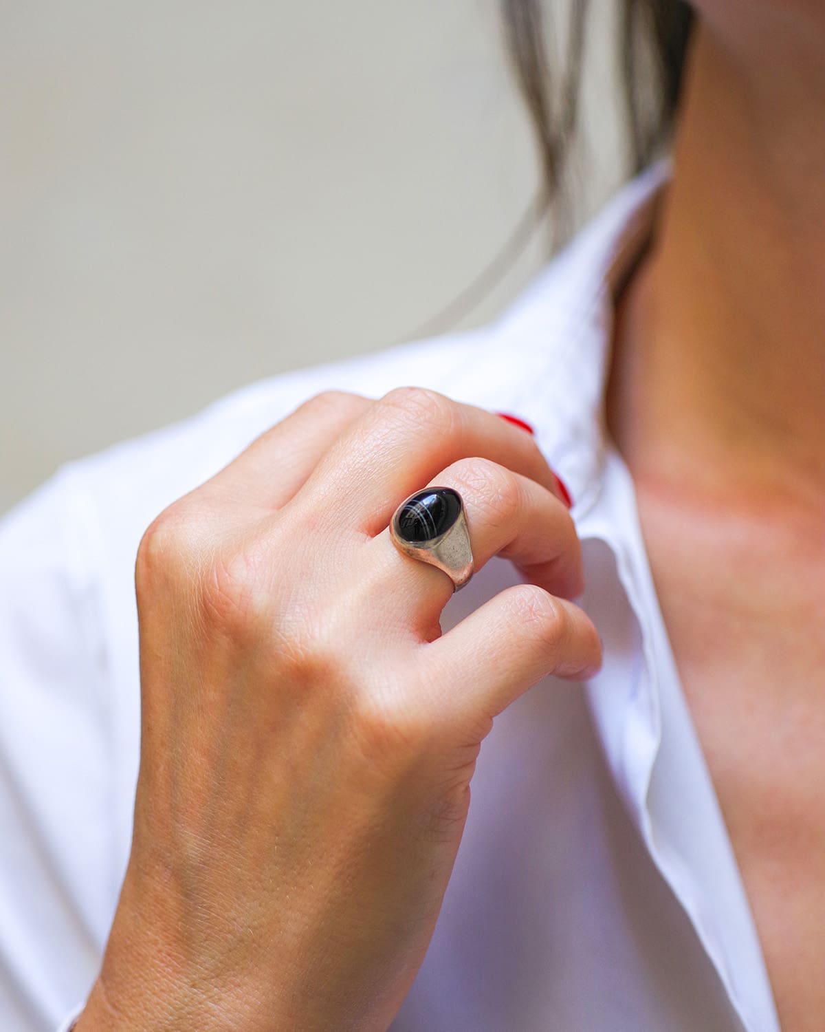 signet onyx man ring