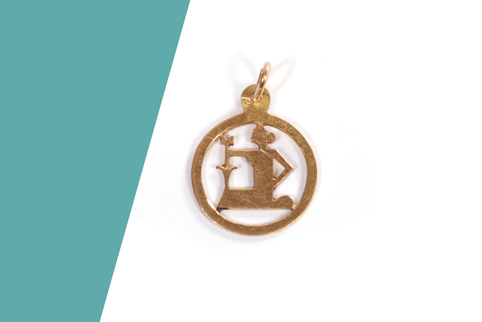 pendentif femme en or
