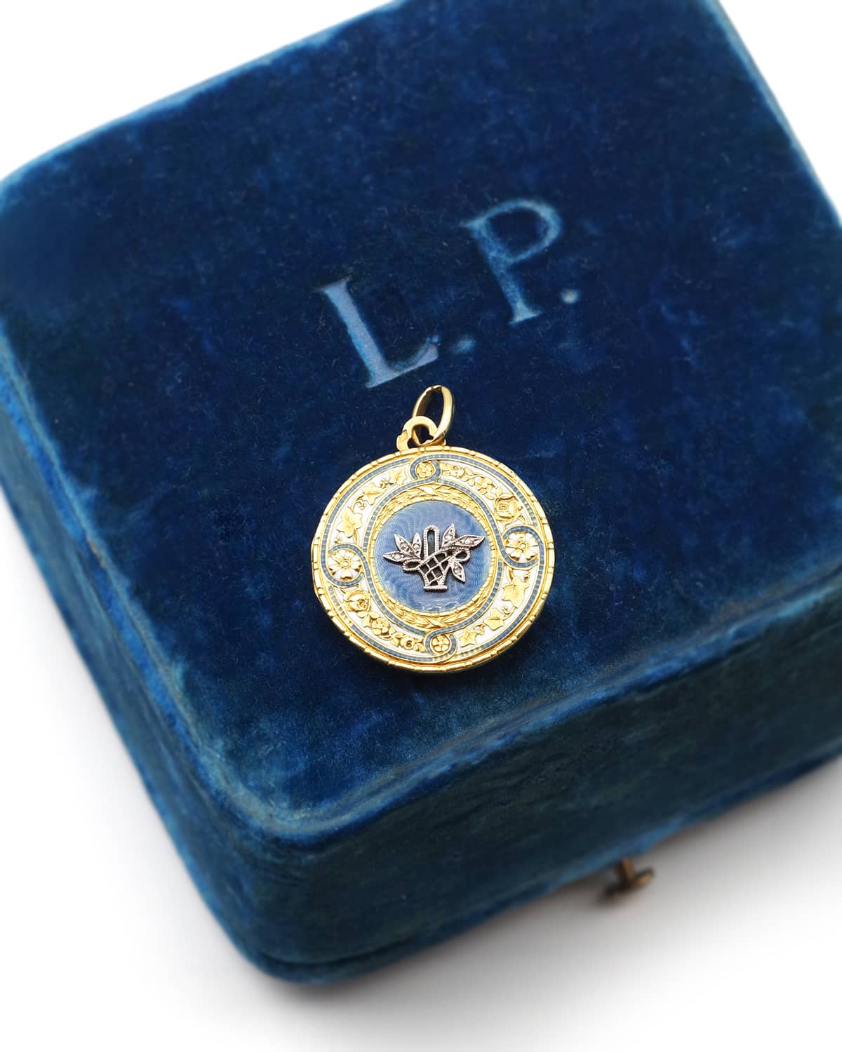 Locket enamel diamond pendant