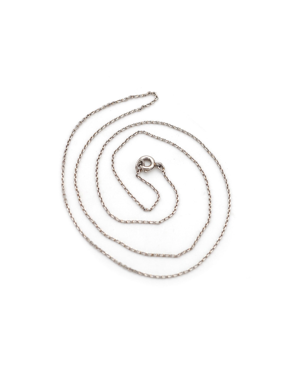 Chaine ancienne en platine