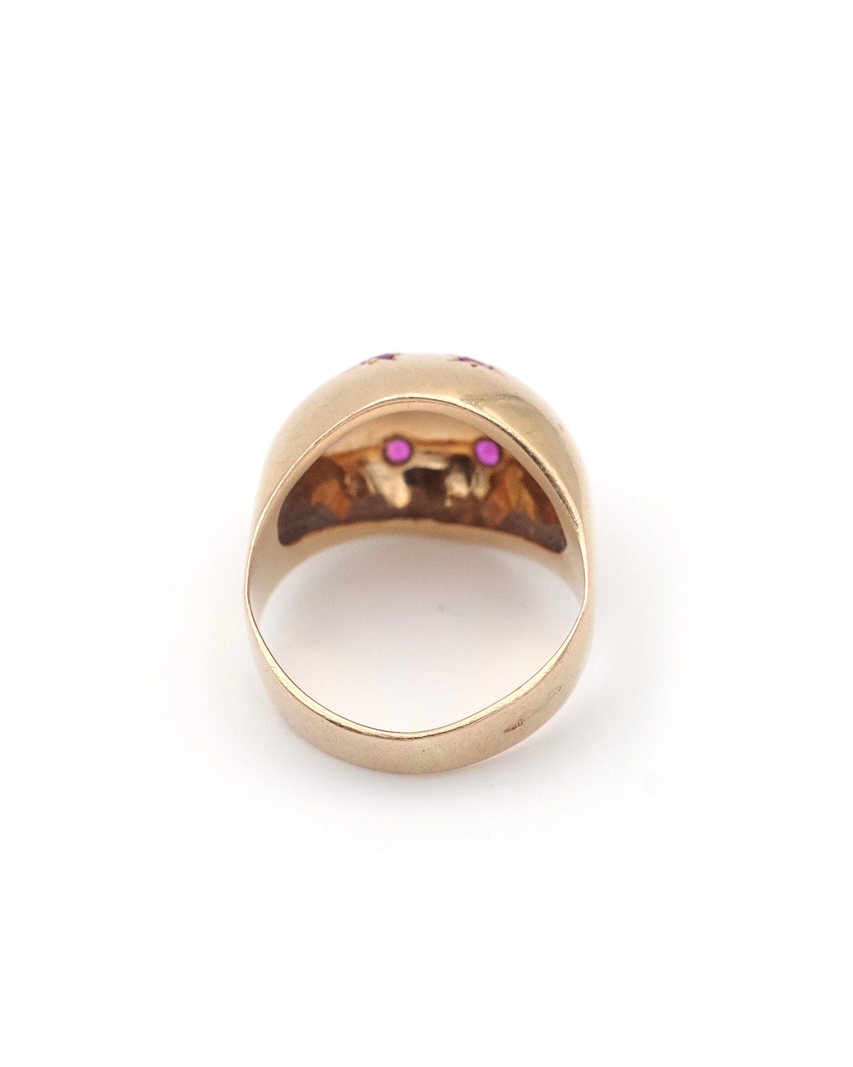 Ruby star ring in gold