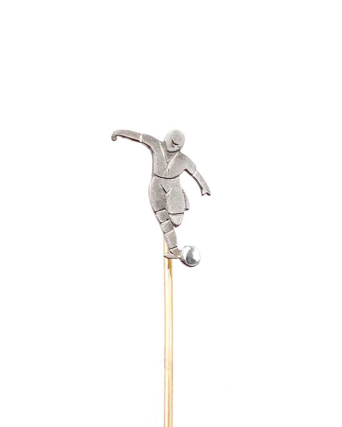 Epingle footballeur Art Deco