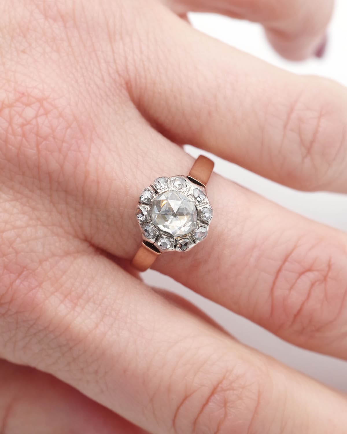 Antique cluster ring diamond