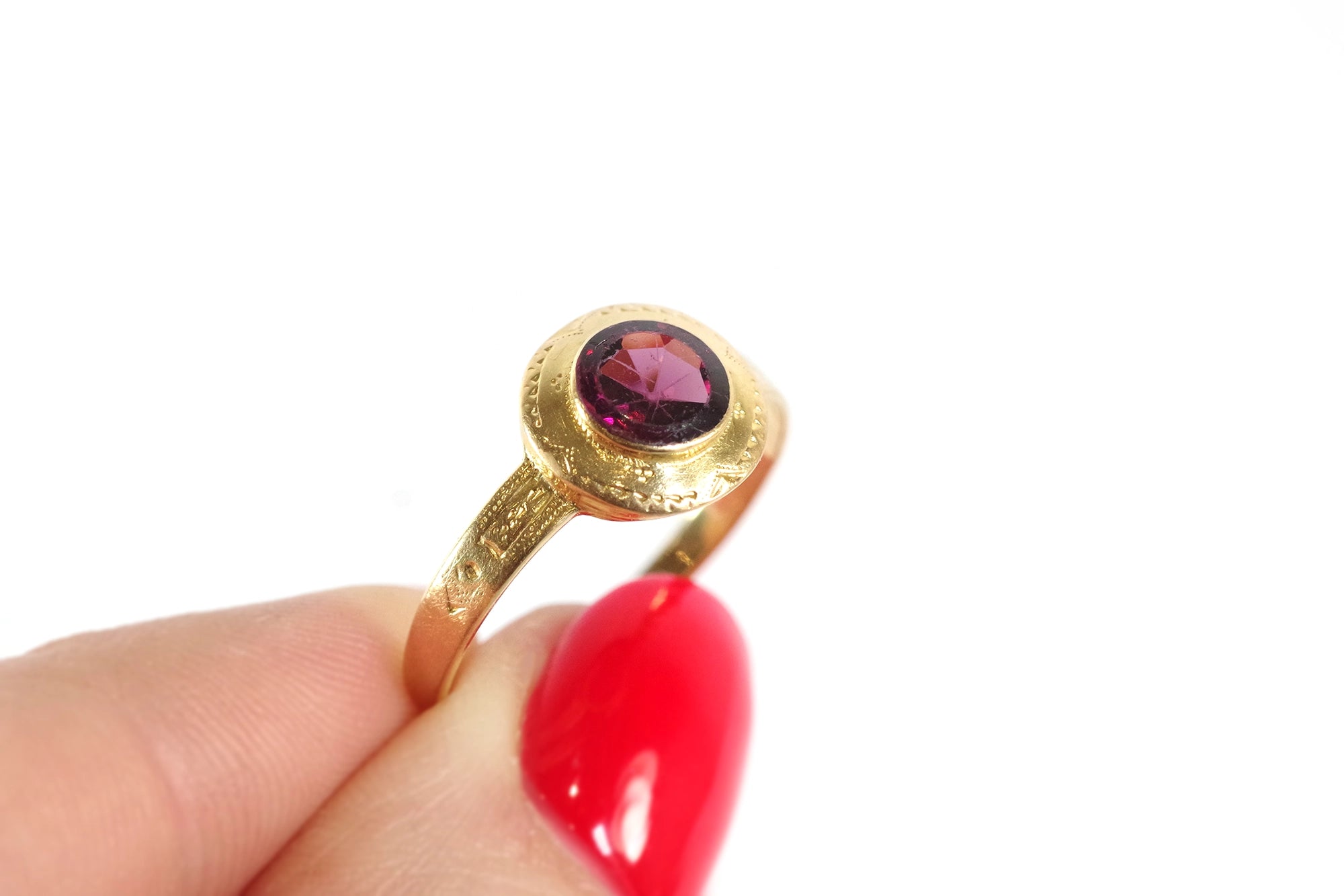 French garnet ring in gold