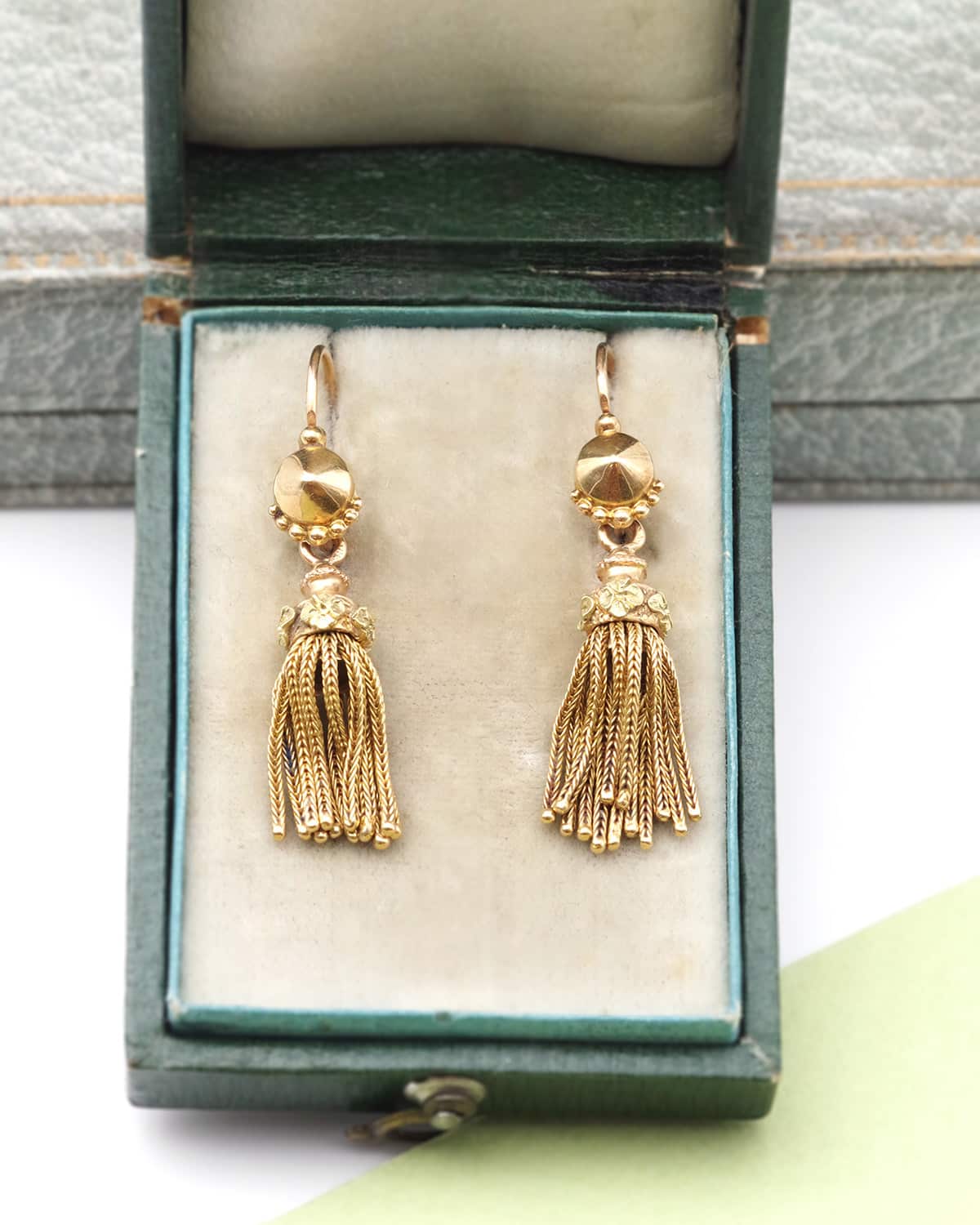 Boucles d'oreille anciennes en or