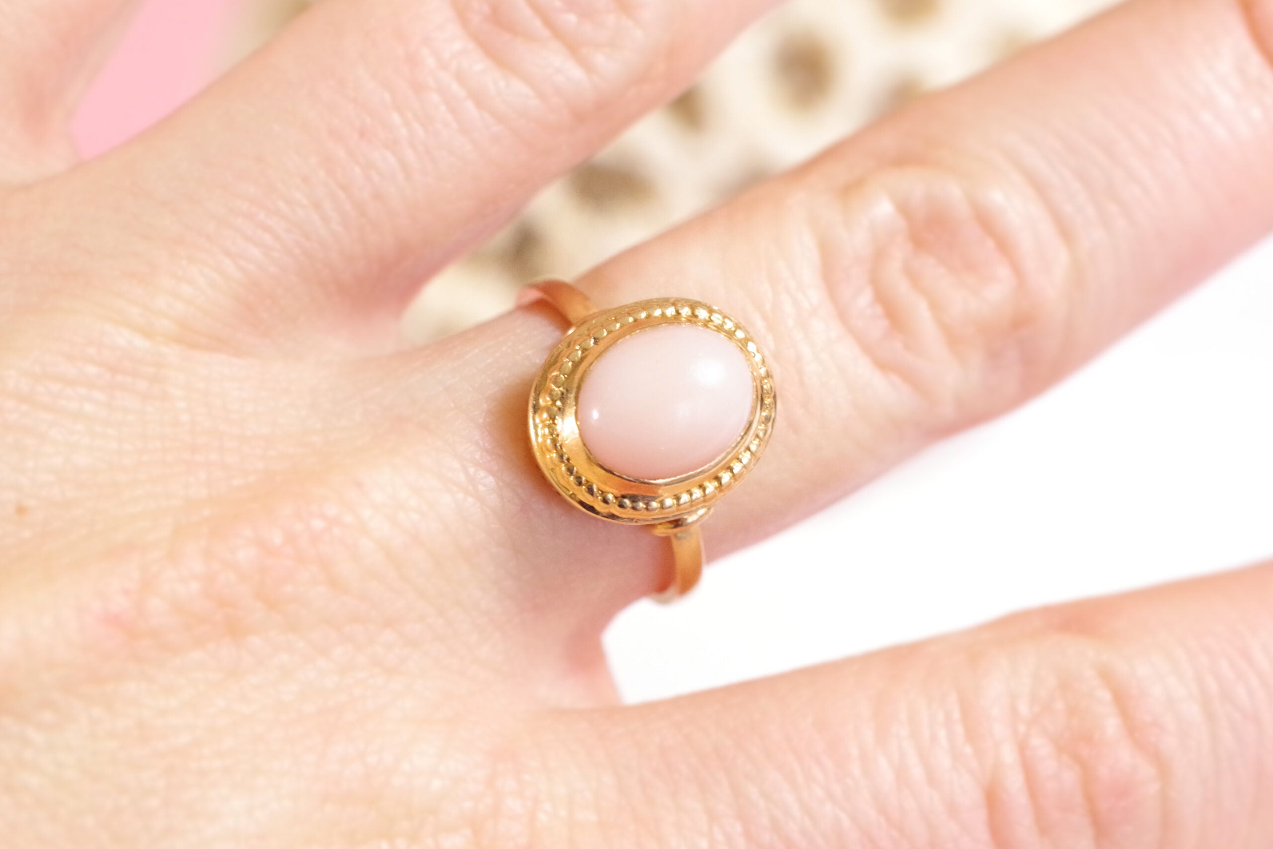 bague vintage corail rose peau d'ange