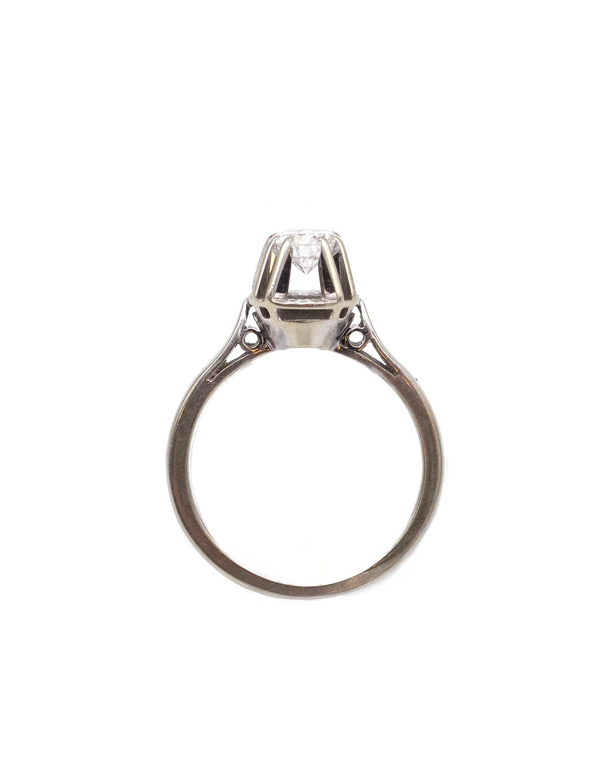 Diamond solitaire ring