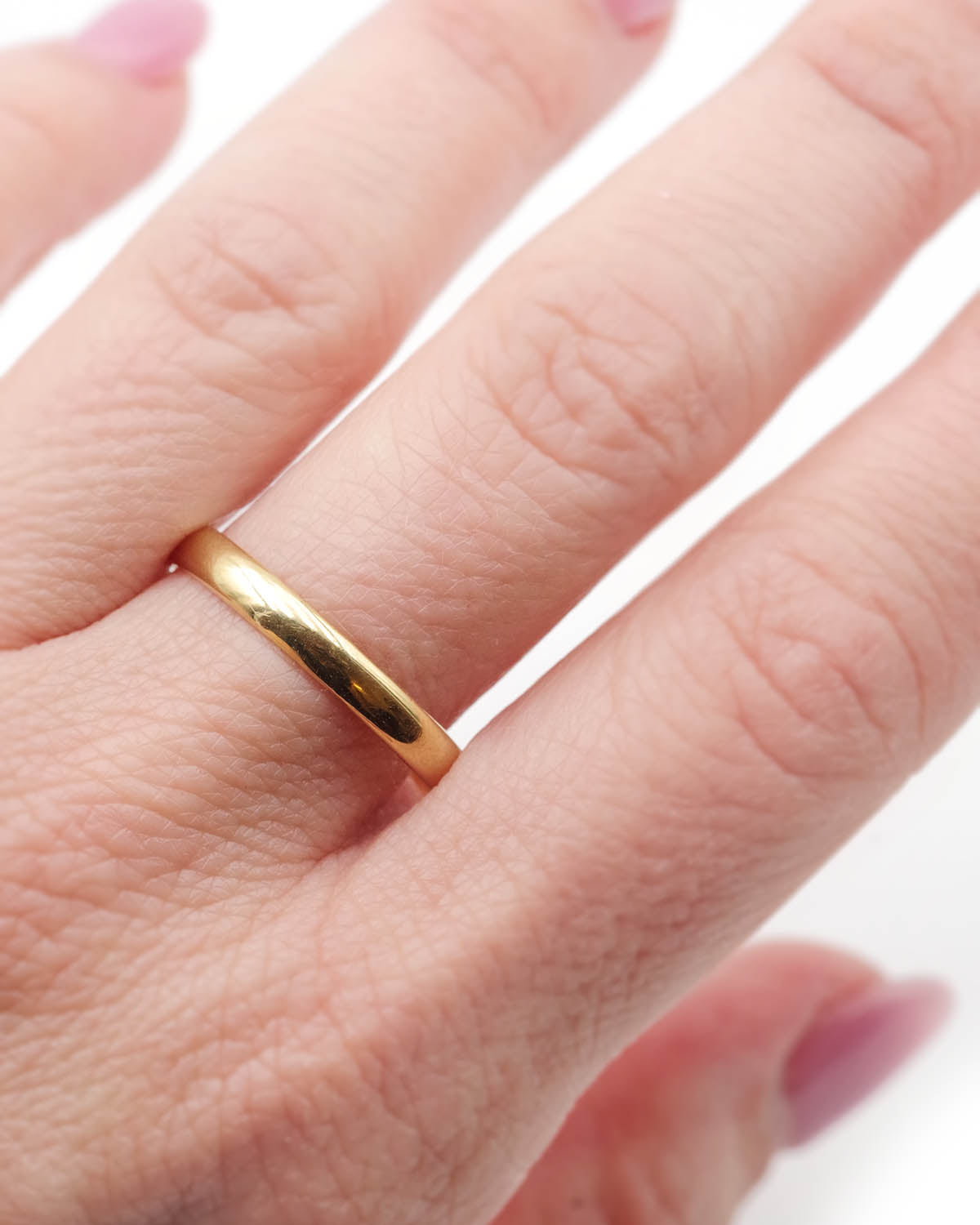 Gold wedding ring