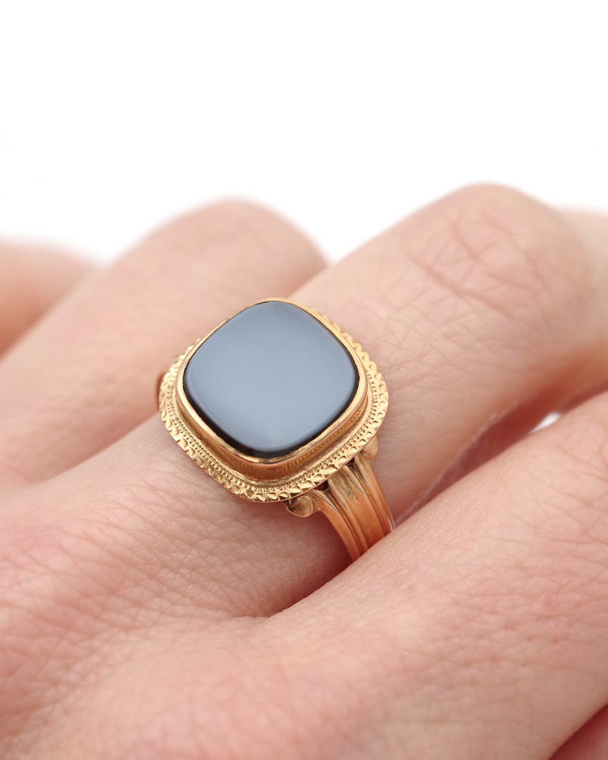 Gold signet agate ring