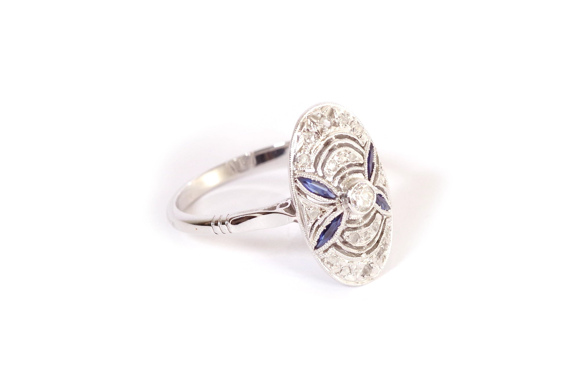 Bague Art Deco saphirs