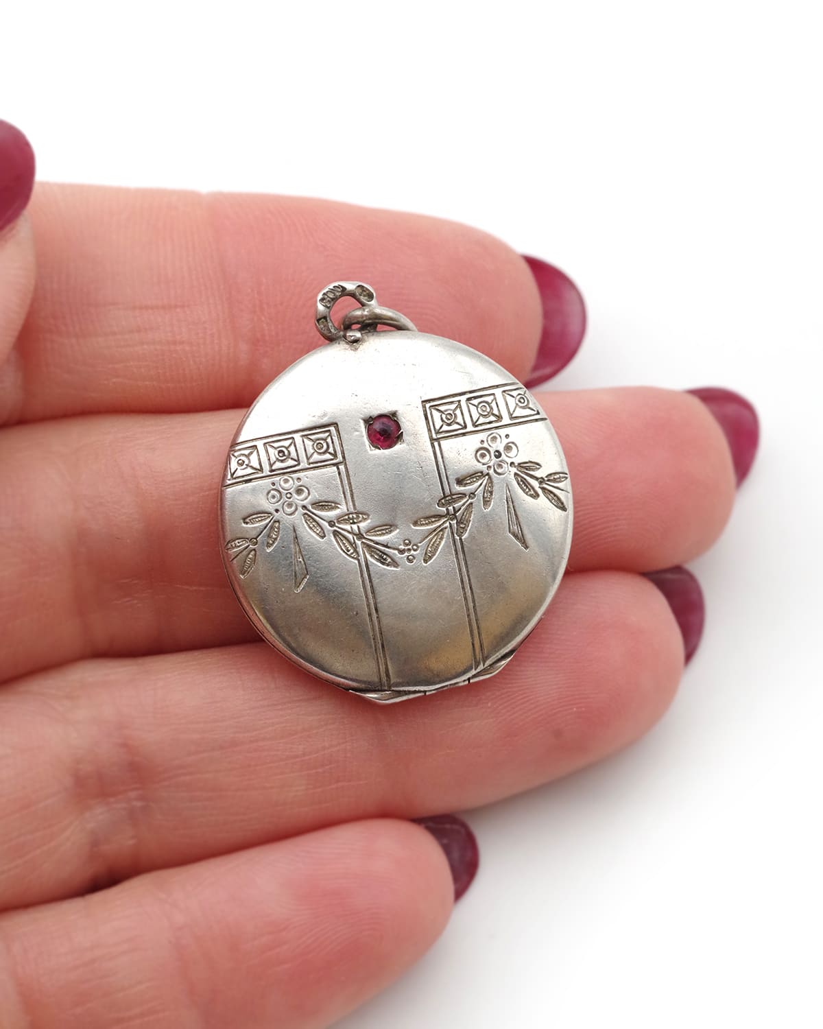 Art Nouveau locket pendant