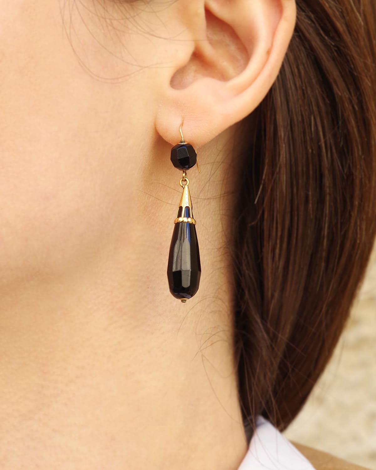 Pendants d'oreille noires en or