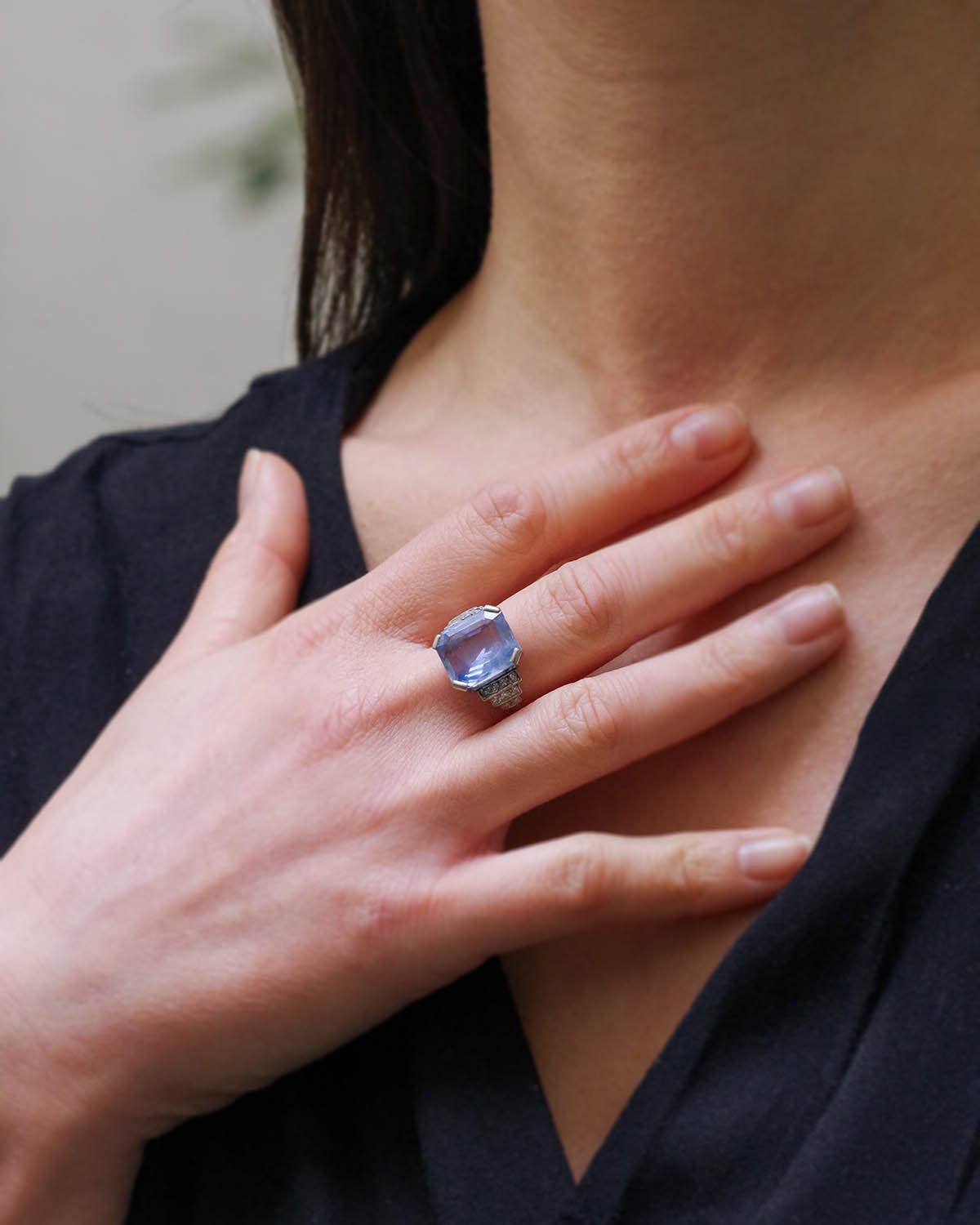 Art deco diamond and ceylon sapphire ring