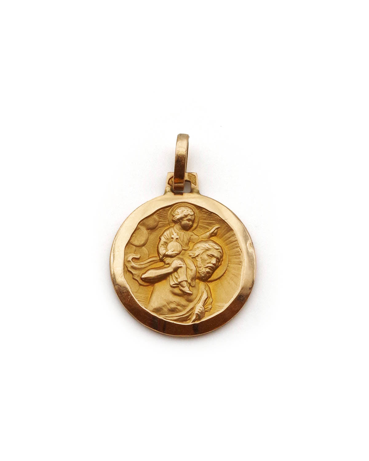 Saint christopher pendant in gold