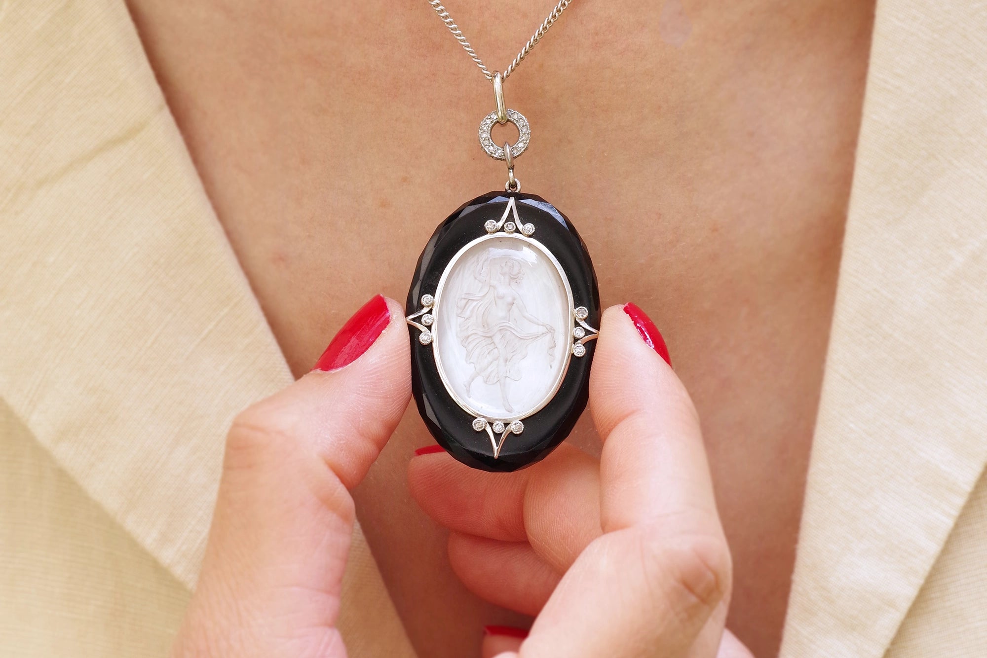 Art deco onyx platinum pendant