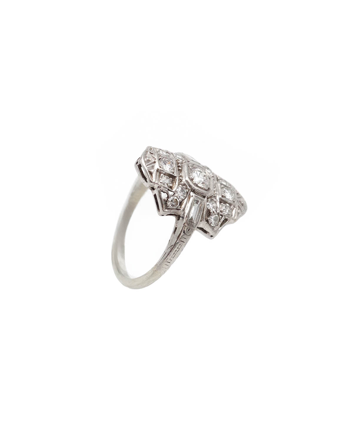 Antique diamond ring in platinum