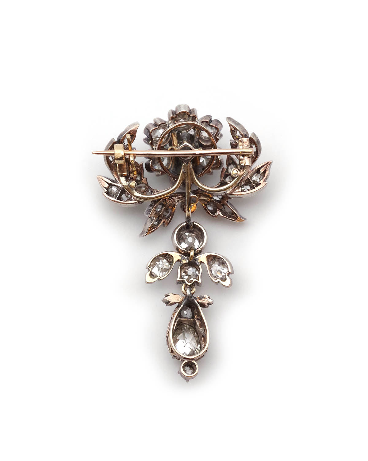 broche fleur diamants en or et argent