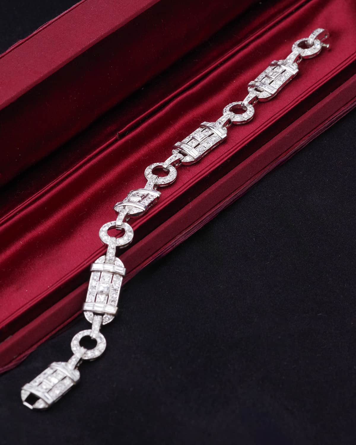 5.7 cts diamond platinum bracelet