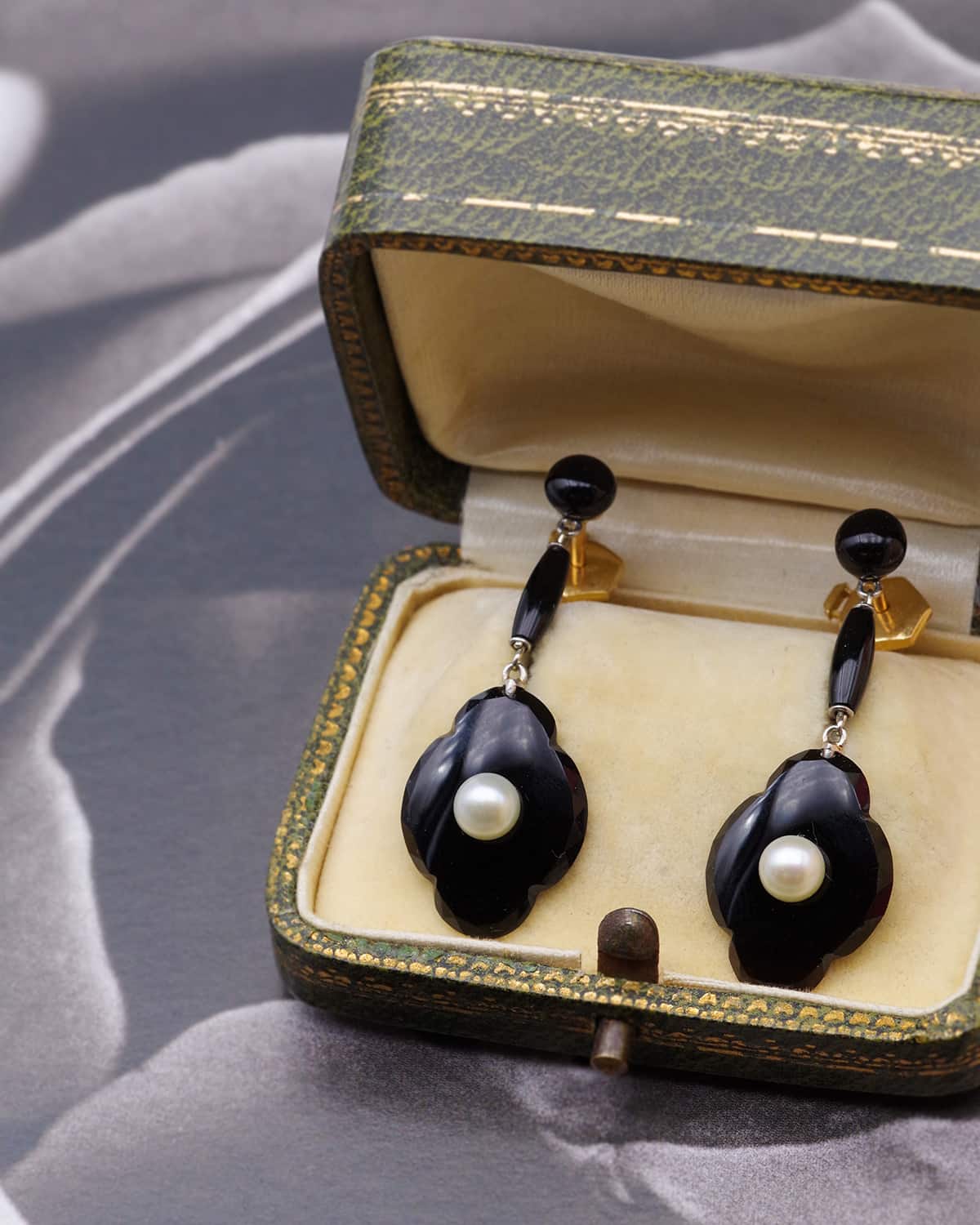Boucles d'oreille Art Deco onyx
