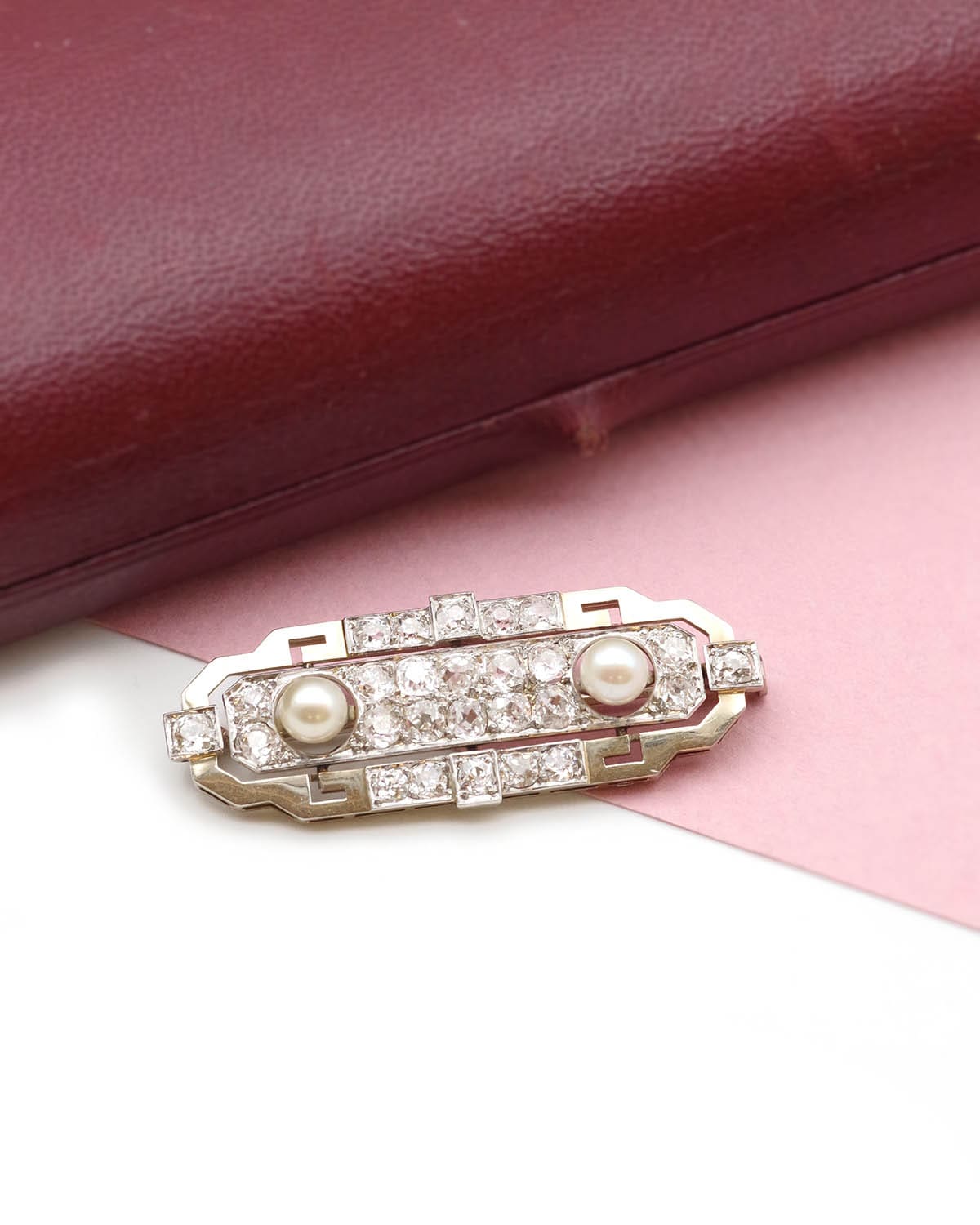 Broche en or et diamants