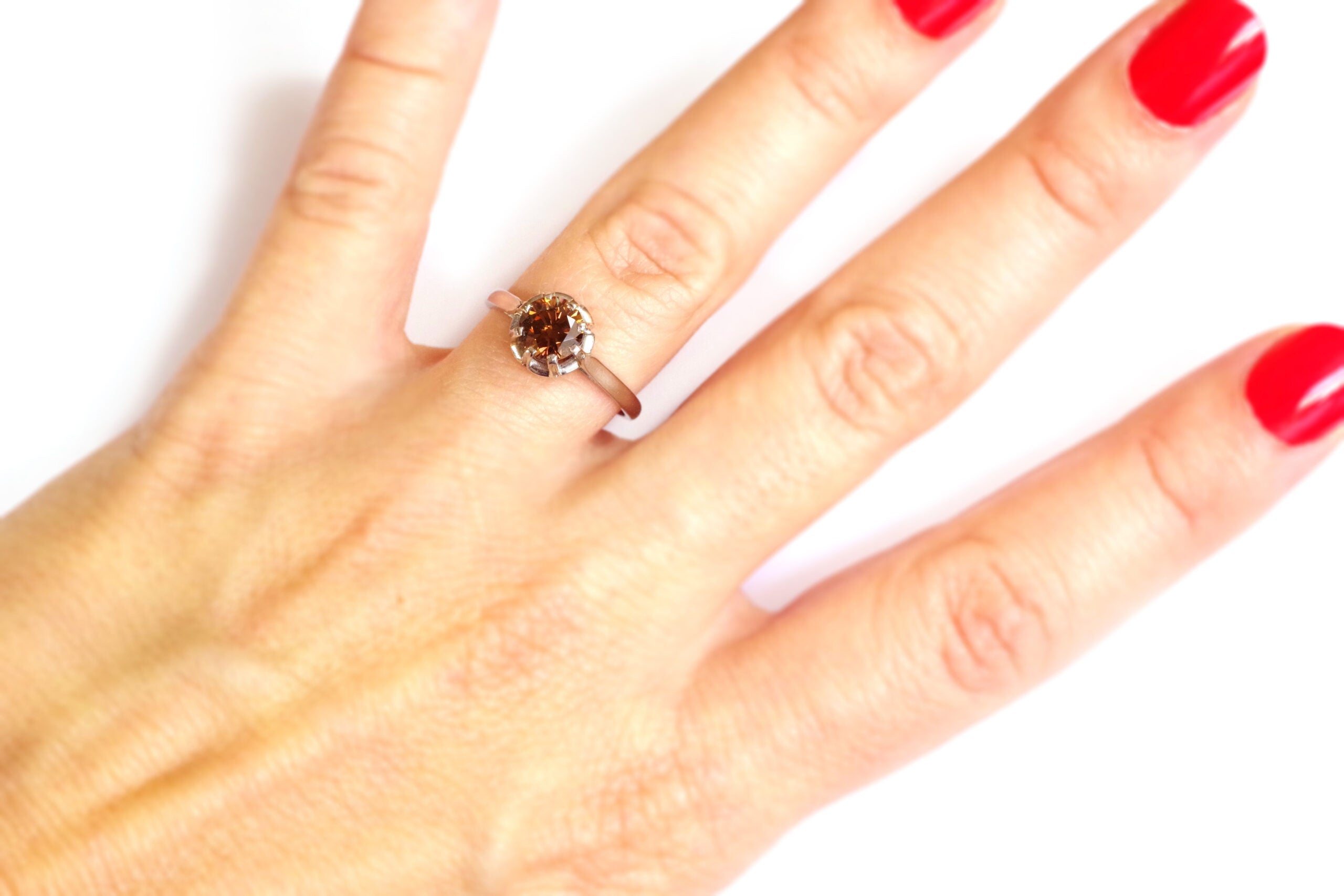 bague solitaire diamant brun