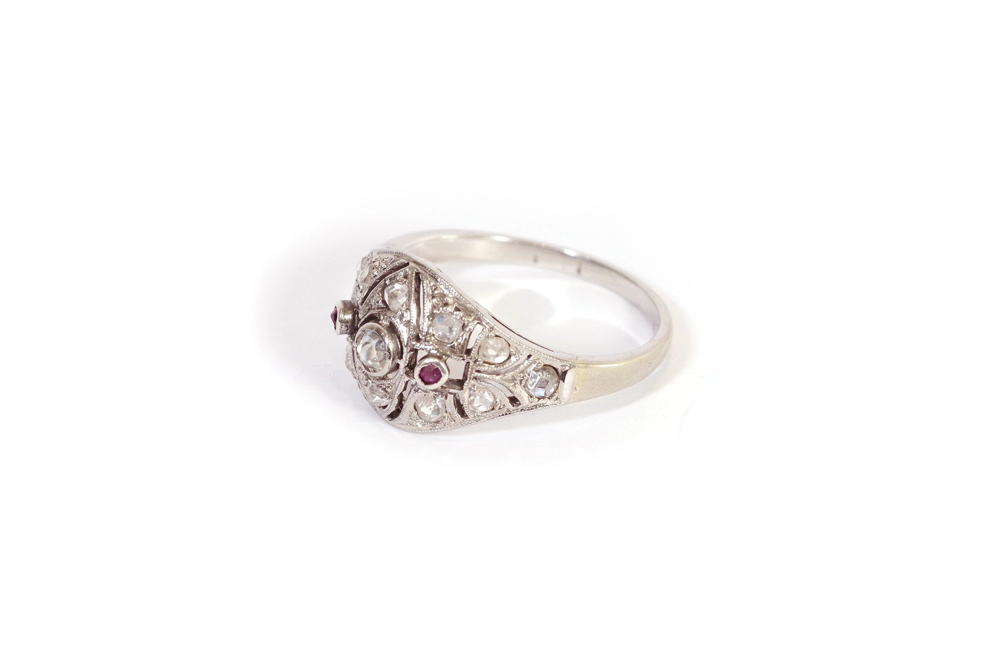 bague art deco rubis diamants