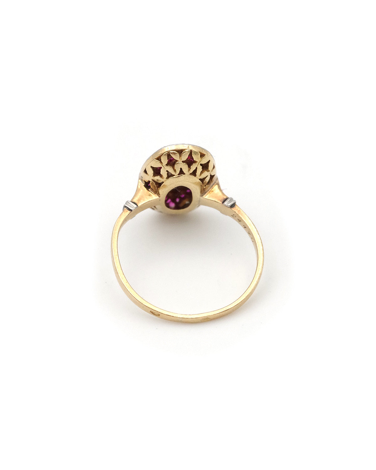 Ruby pearl diamond ring in gold