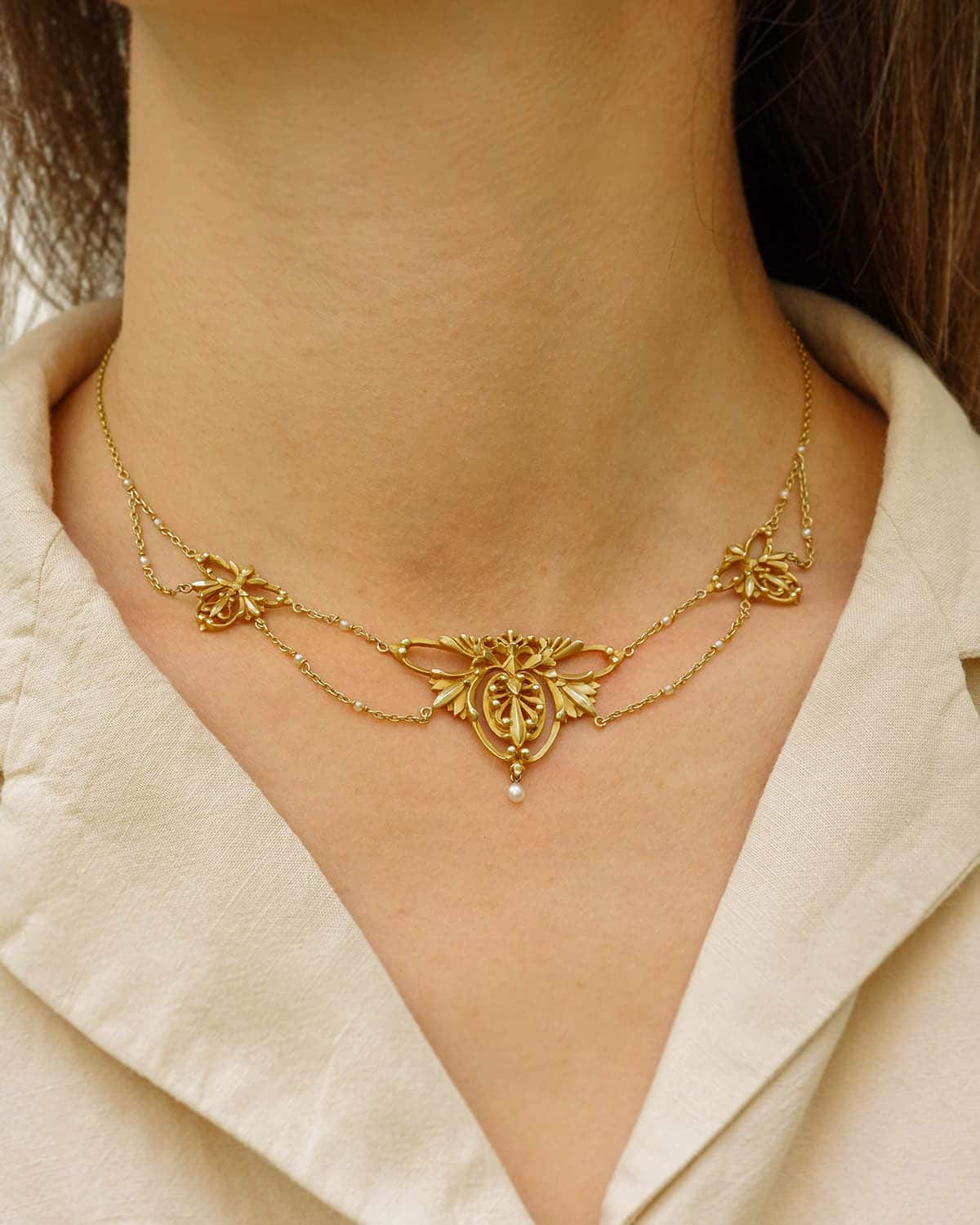 Collier Art Nouveau ancien en or