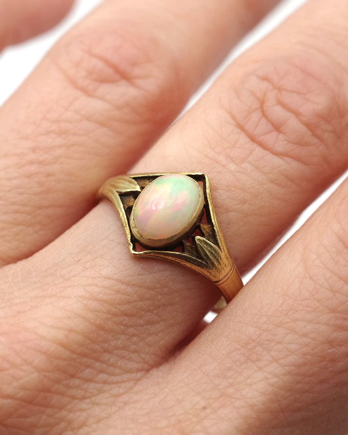 Opal ring egyptomania