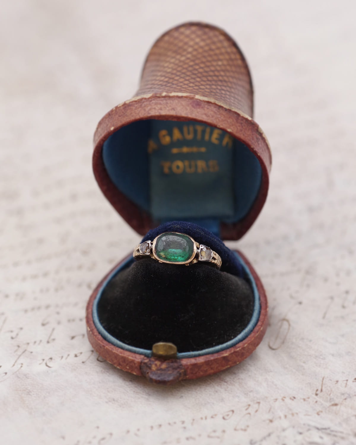 Bague émeraude ancienne et diamants