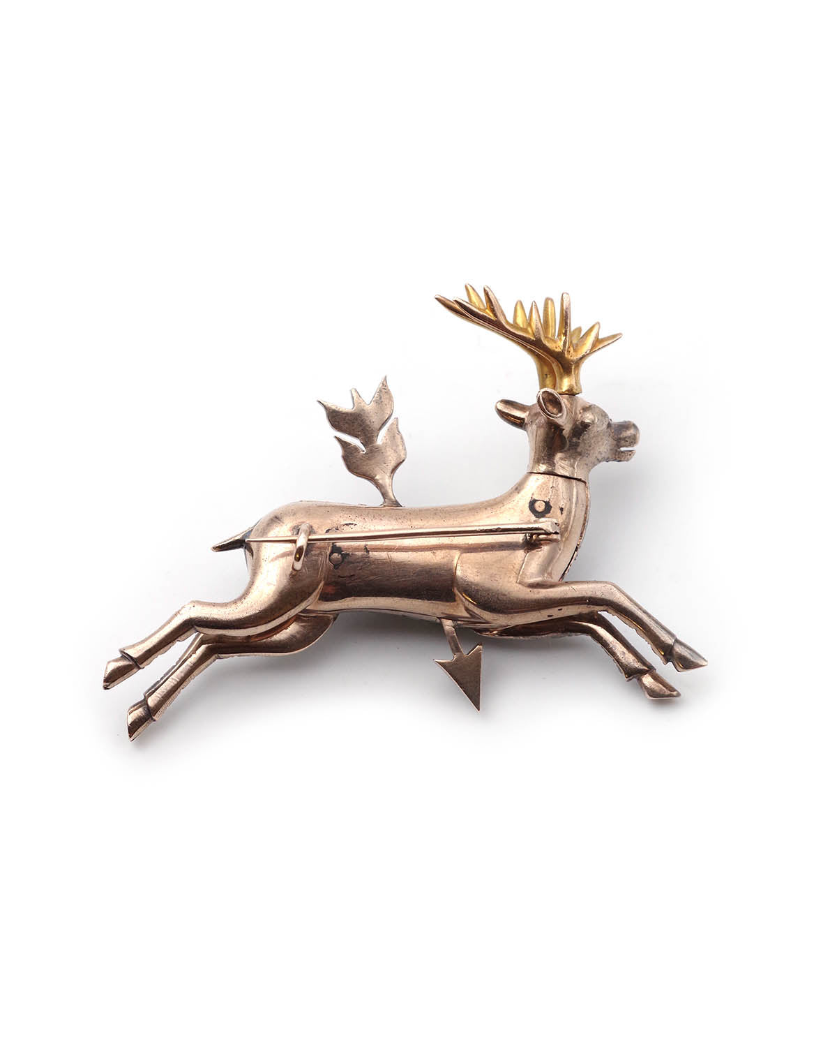 Broche cerf blessé flèche 