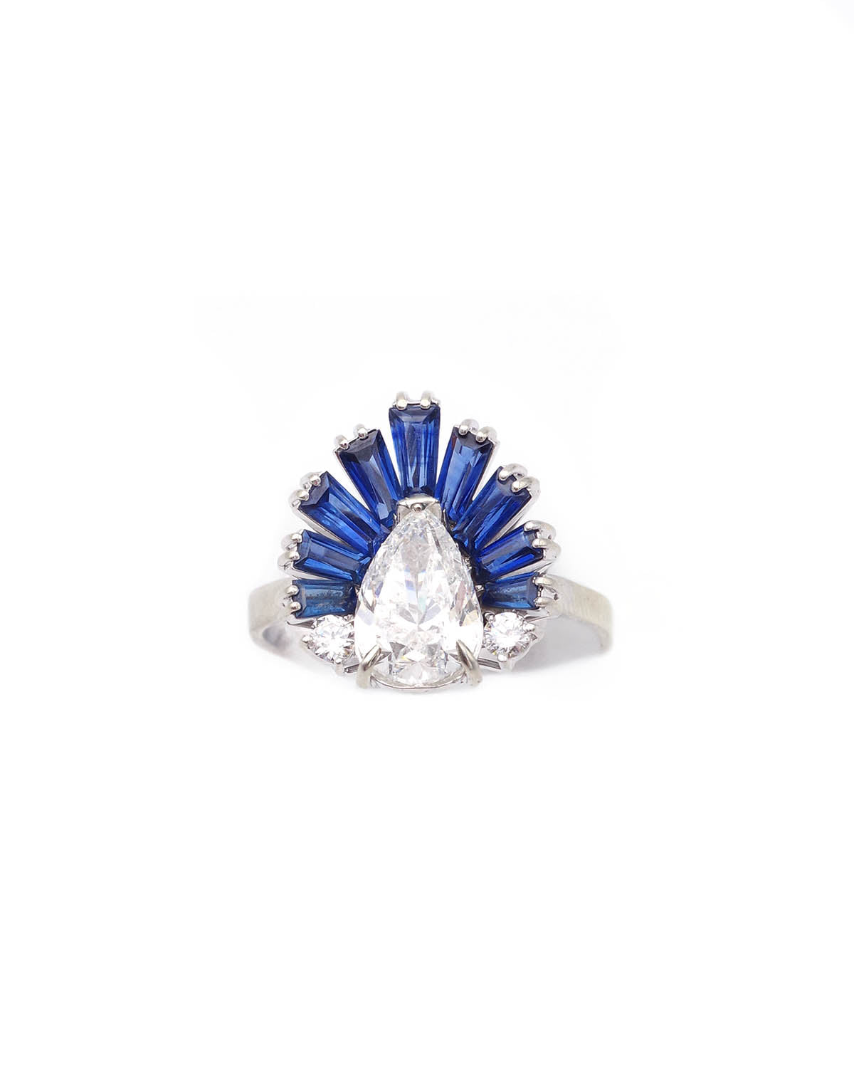 Pear-cut diamond sapphire ring