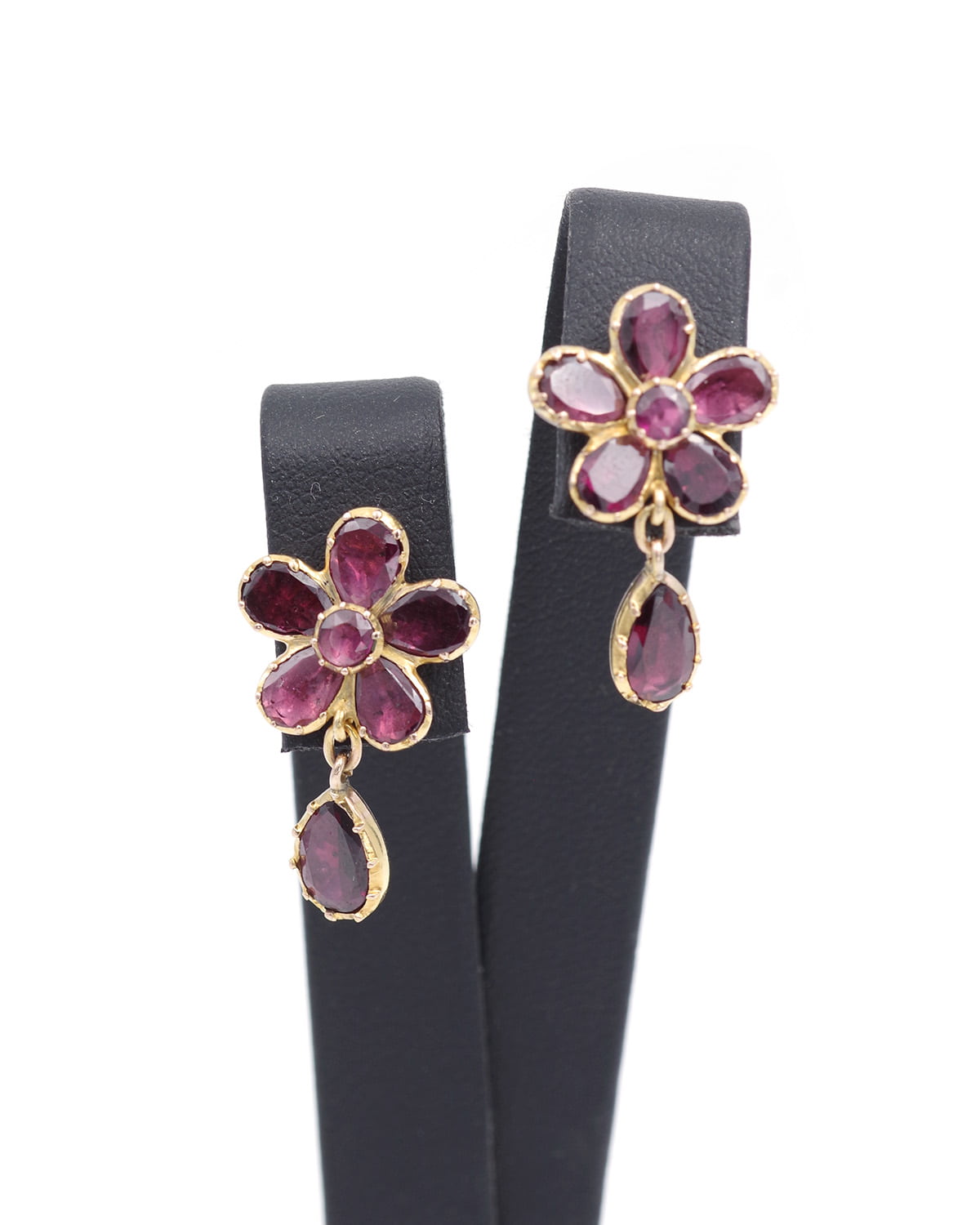 Victorian flat cut garnet earrings in gold