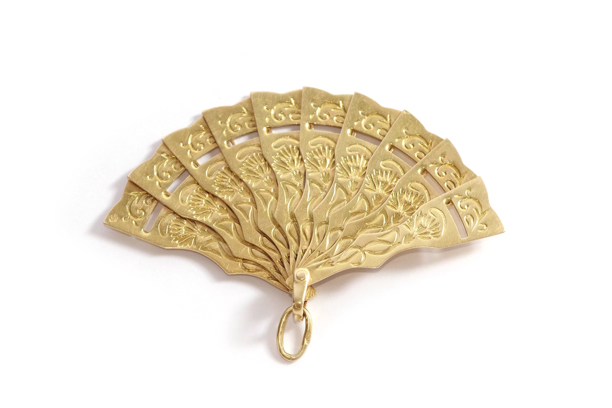 Gold fan pendant