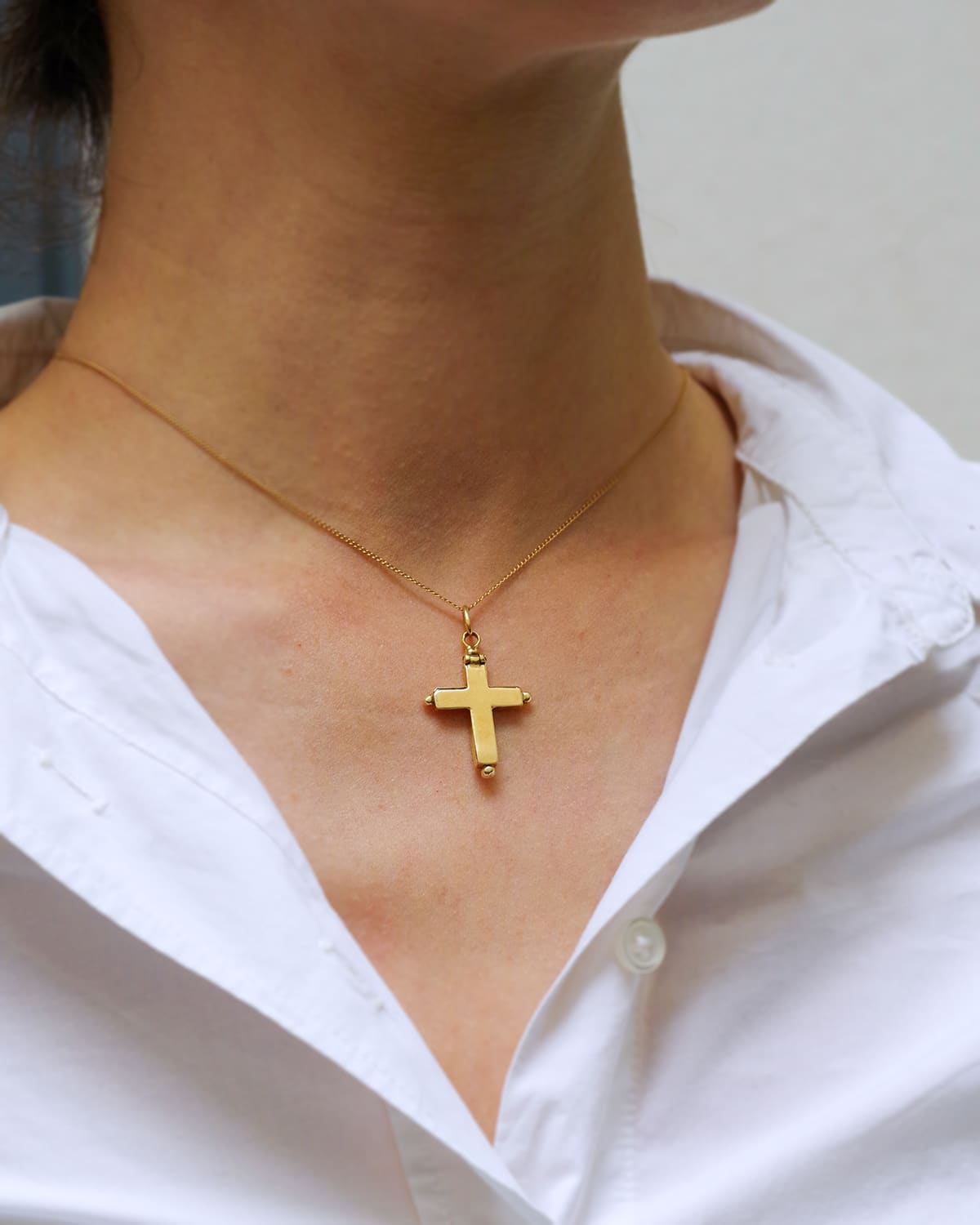 Locket gold cross pendant
