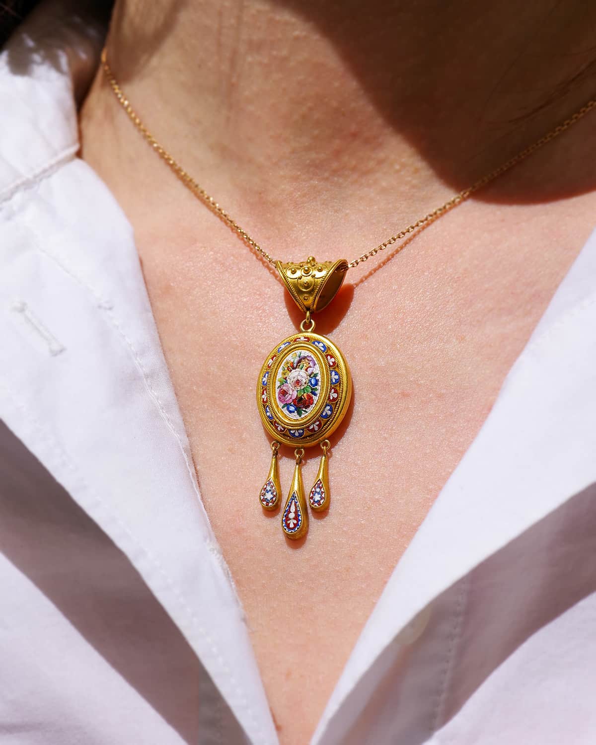 Victorian etruscan revival micromosaic pendant locket