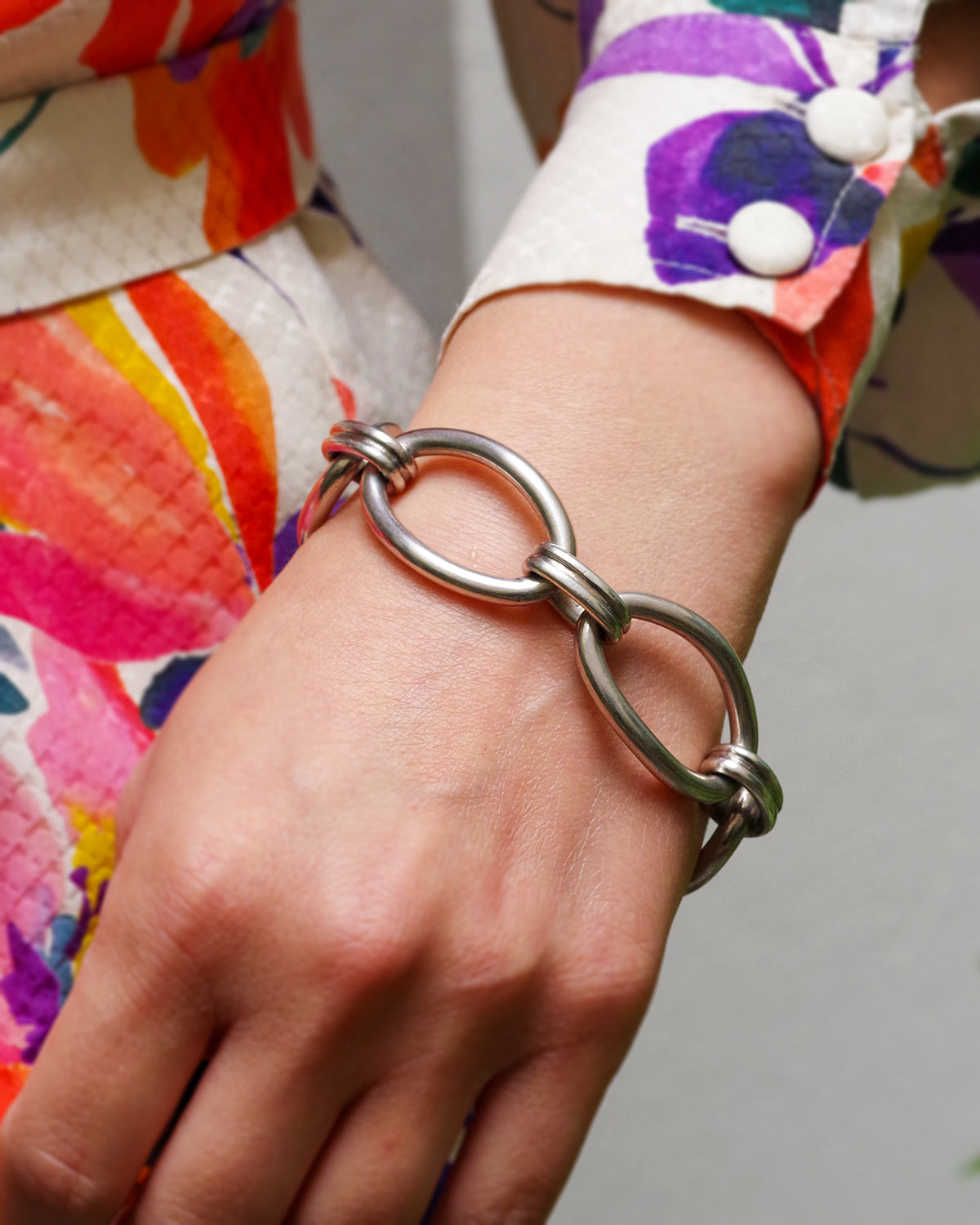 Oval link silver bracelet