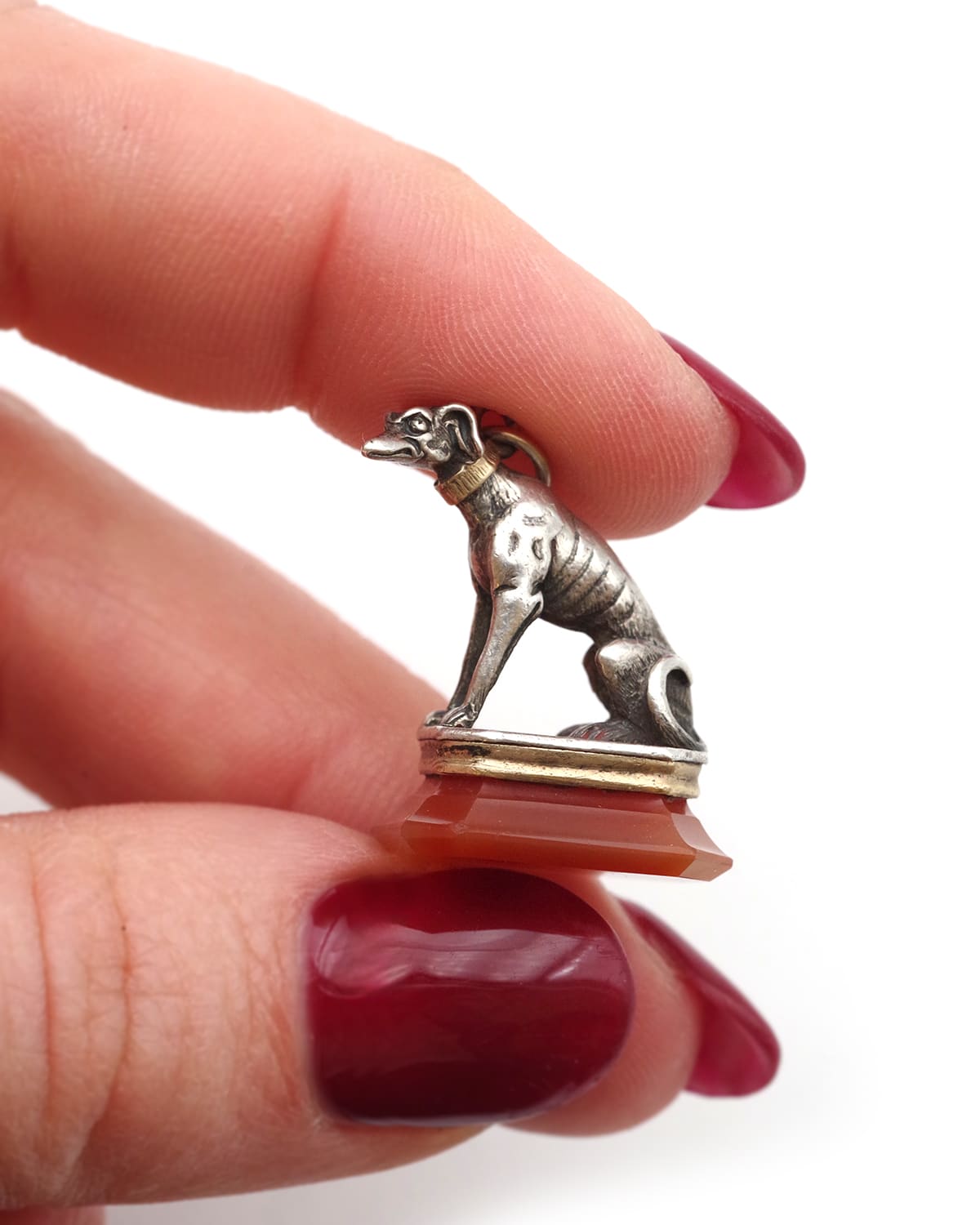 Pendentif cachet lévrier ancien en argent