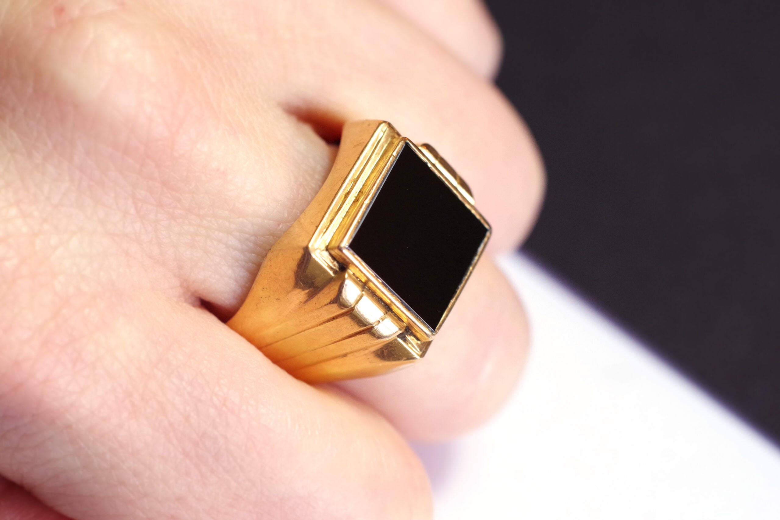 Bague chevaliere onyx Art Deco