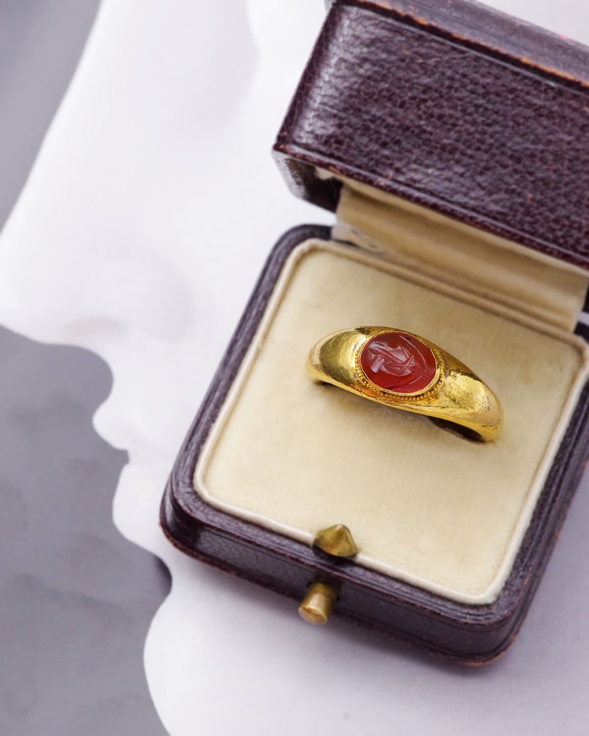 bague romaine en or