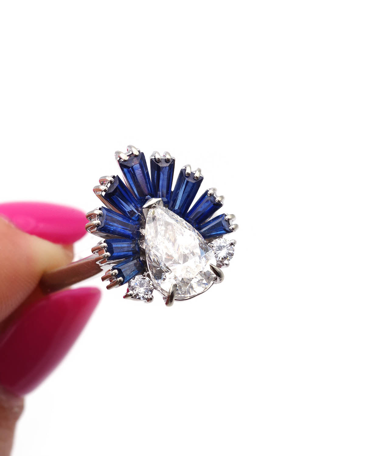 Pear cut diamond ring