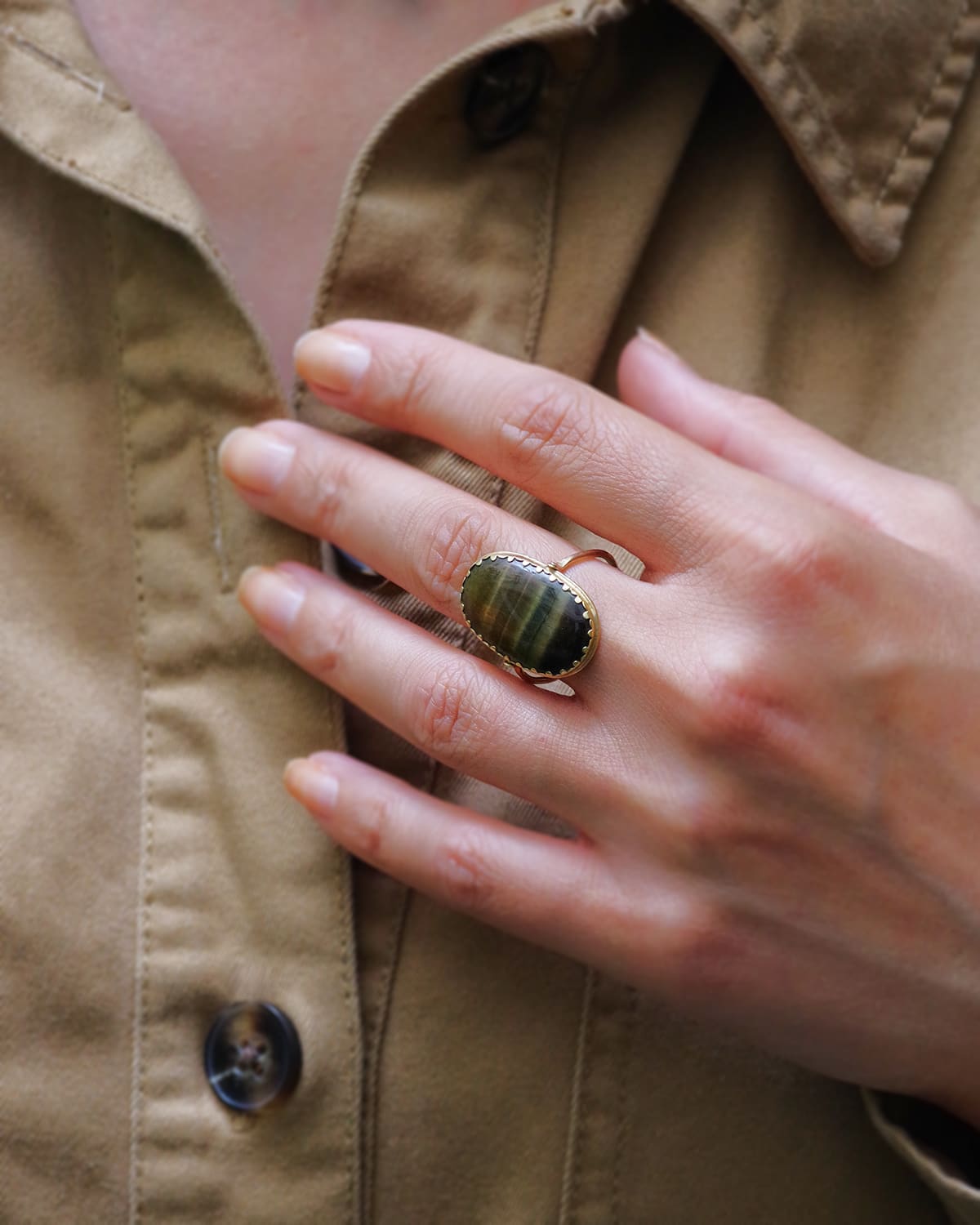 Swivel ring with eye tiger quartz