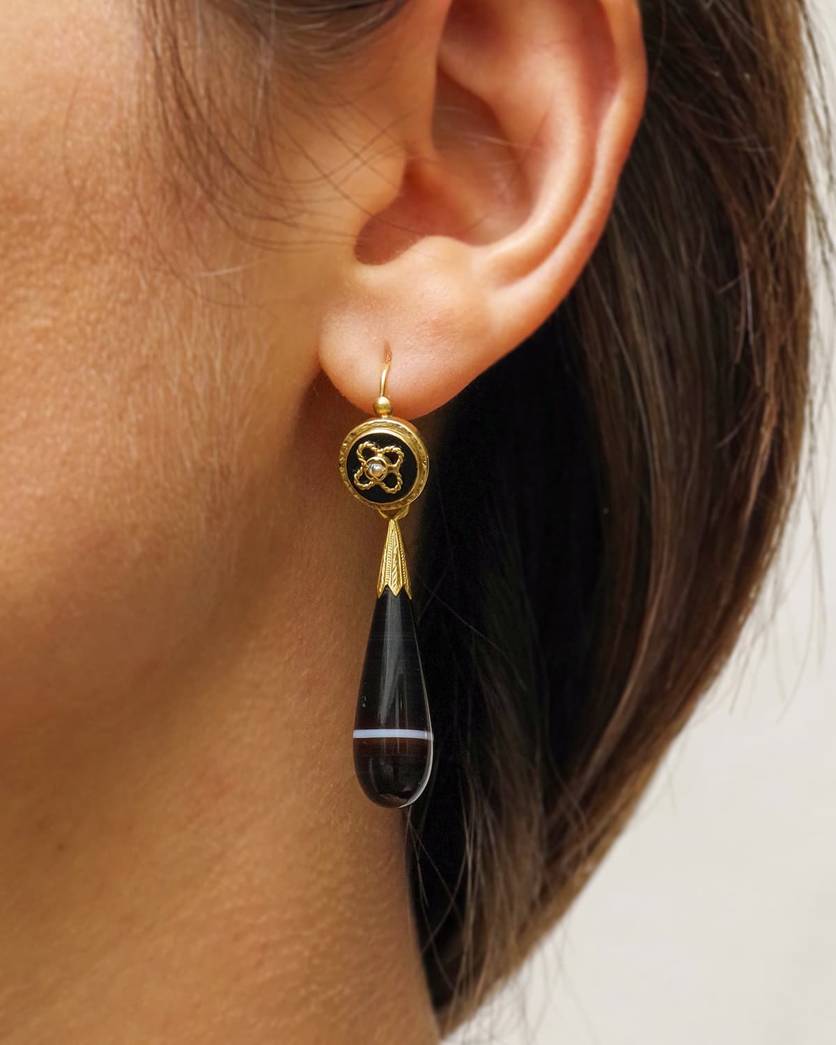 Boucles d'oreille pendantes en onyx