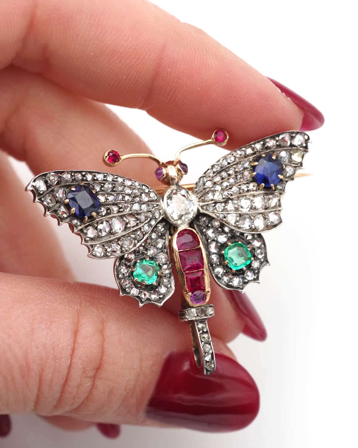 broche naturaliste diamants et émeraudes