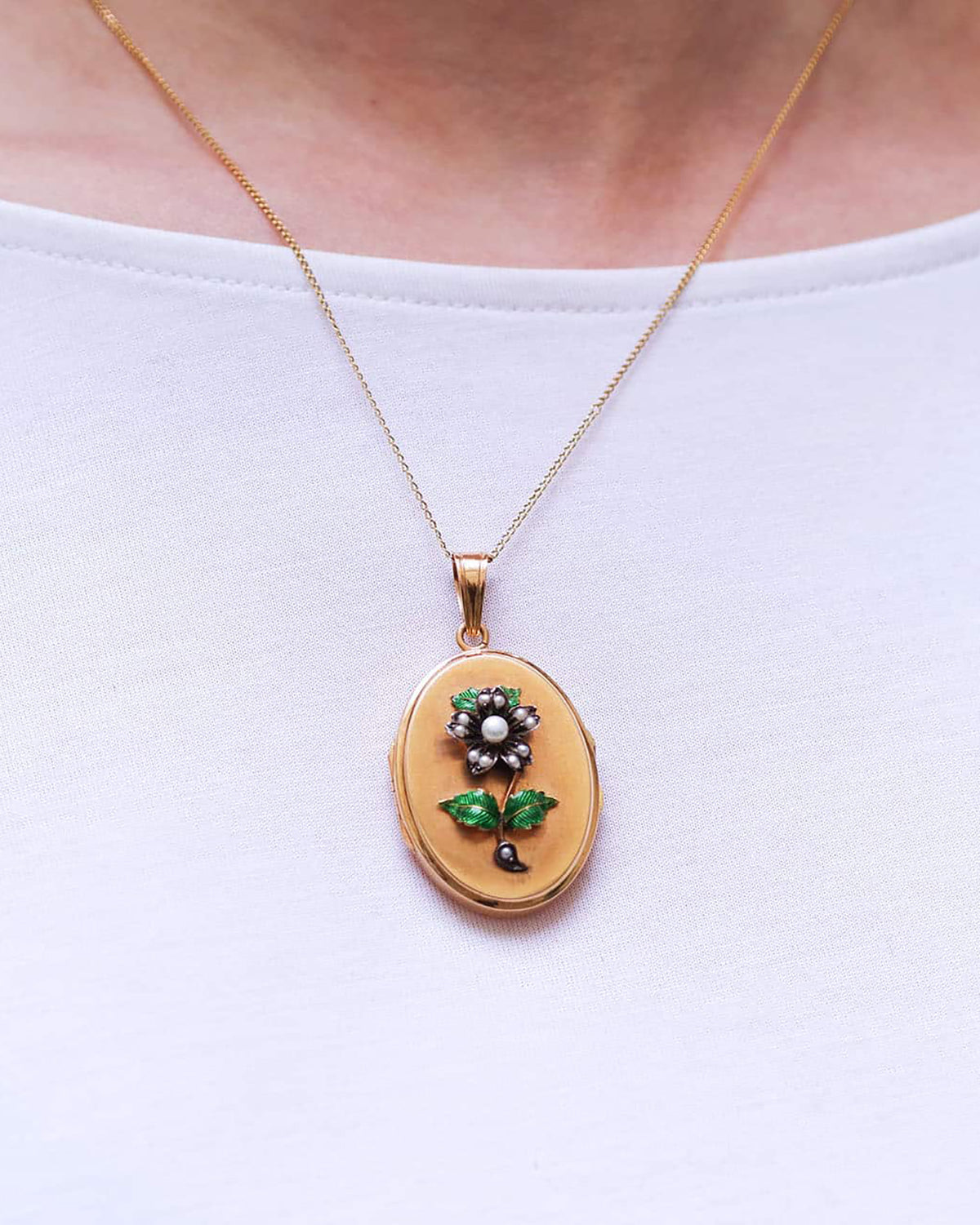 Antique gold locket pendant