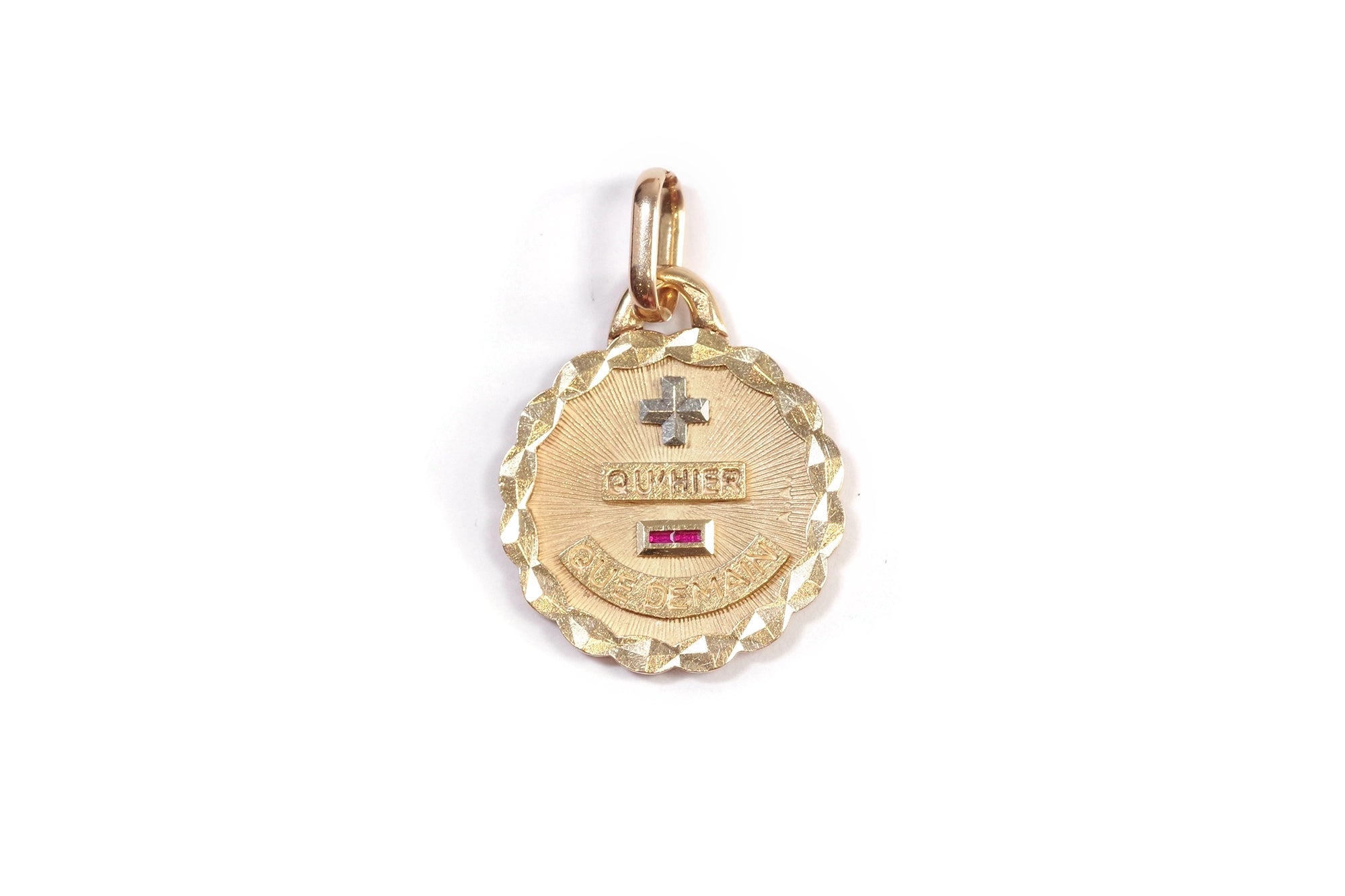 augis gold medal pendant