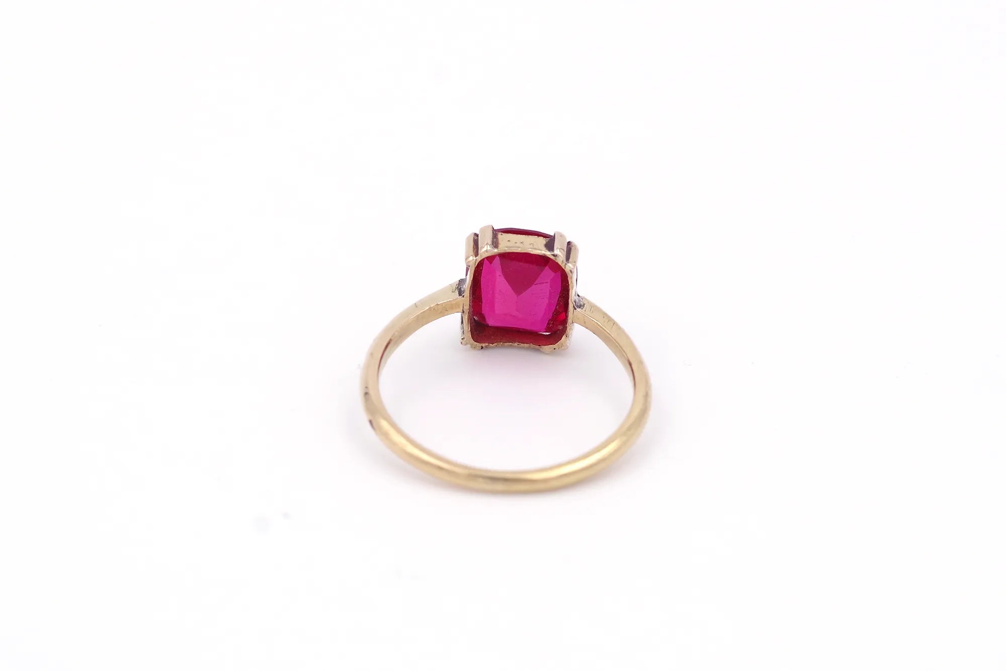 ruby gold ring